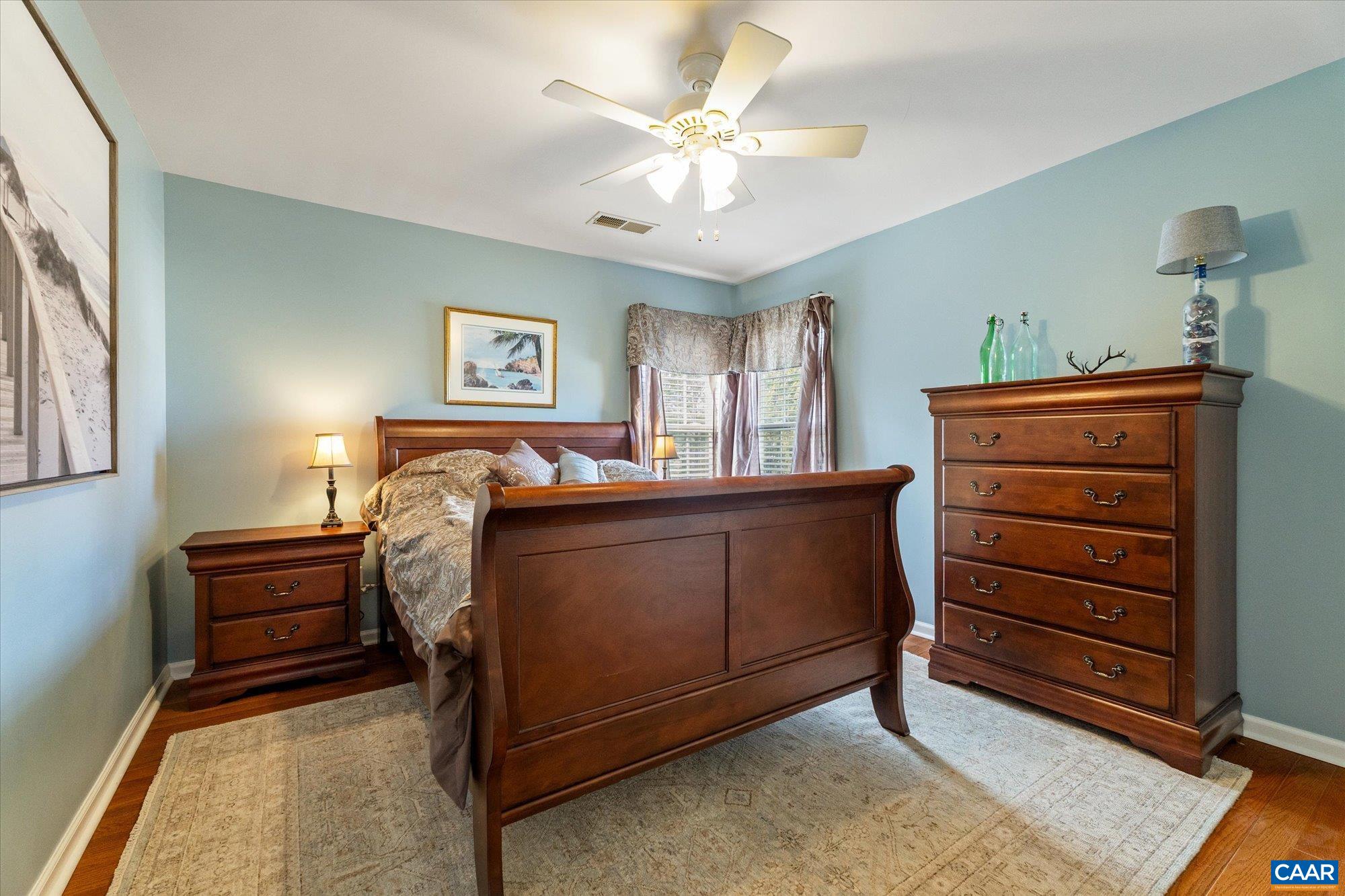 39 LAKEVIEW CT