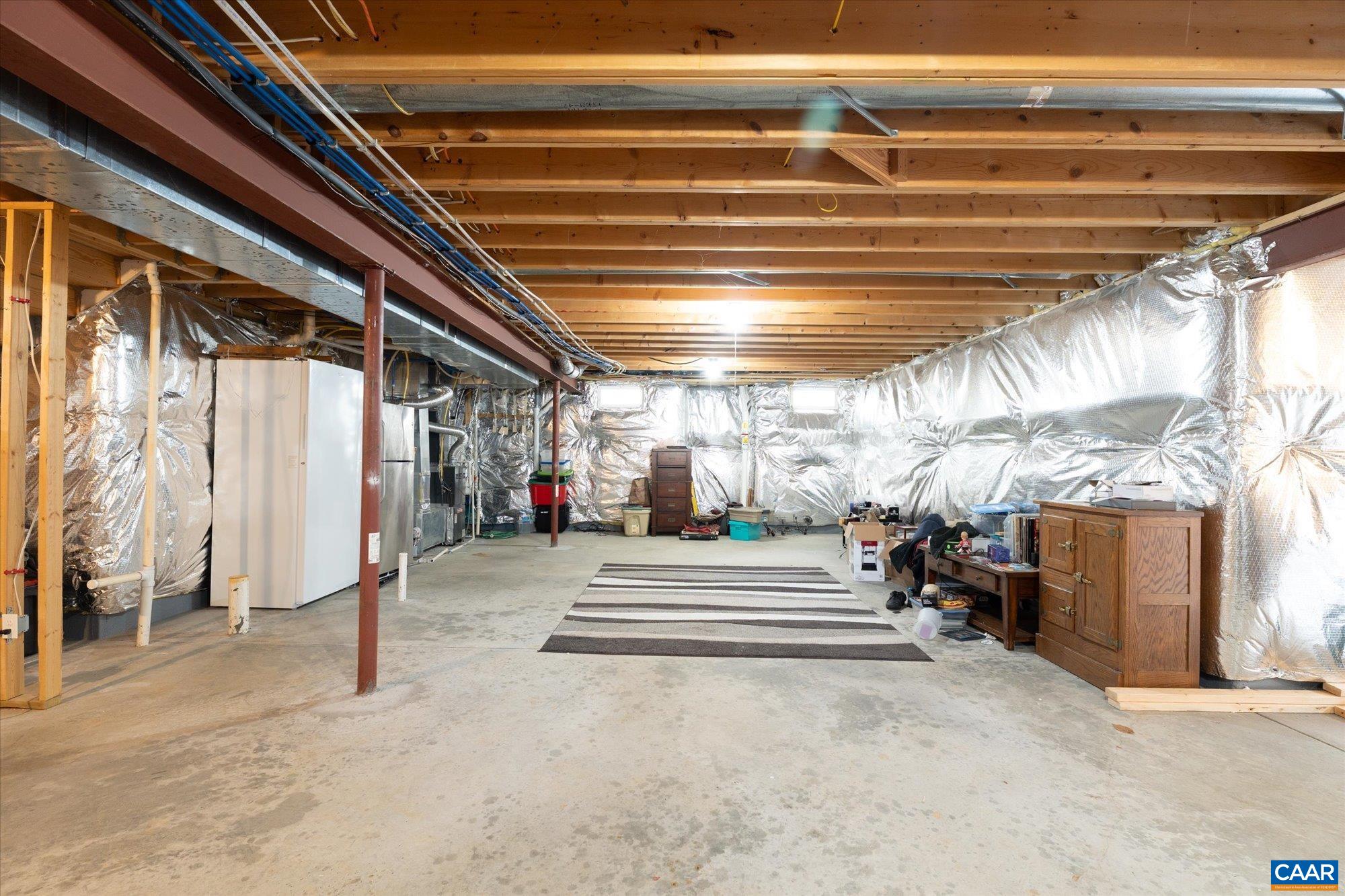 39 LAKEVIEW CT