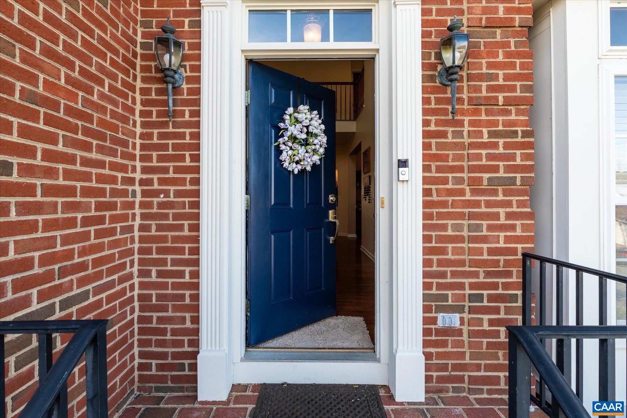 39 LAKEVIEW CT