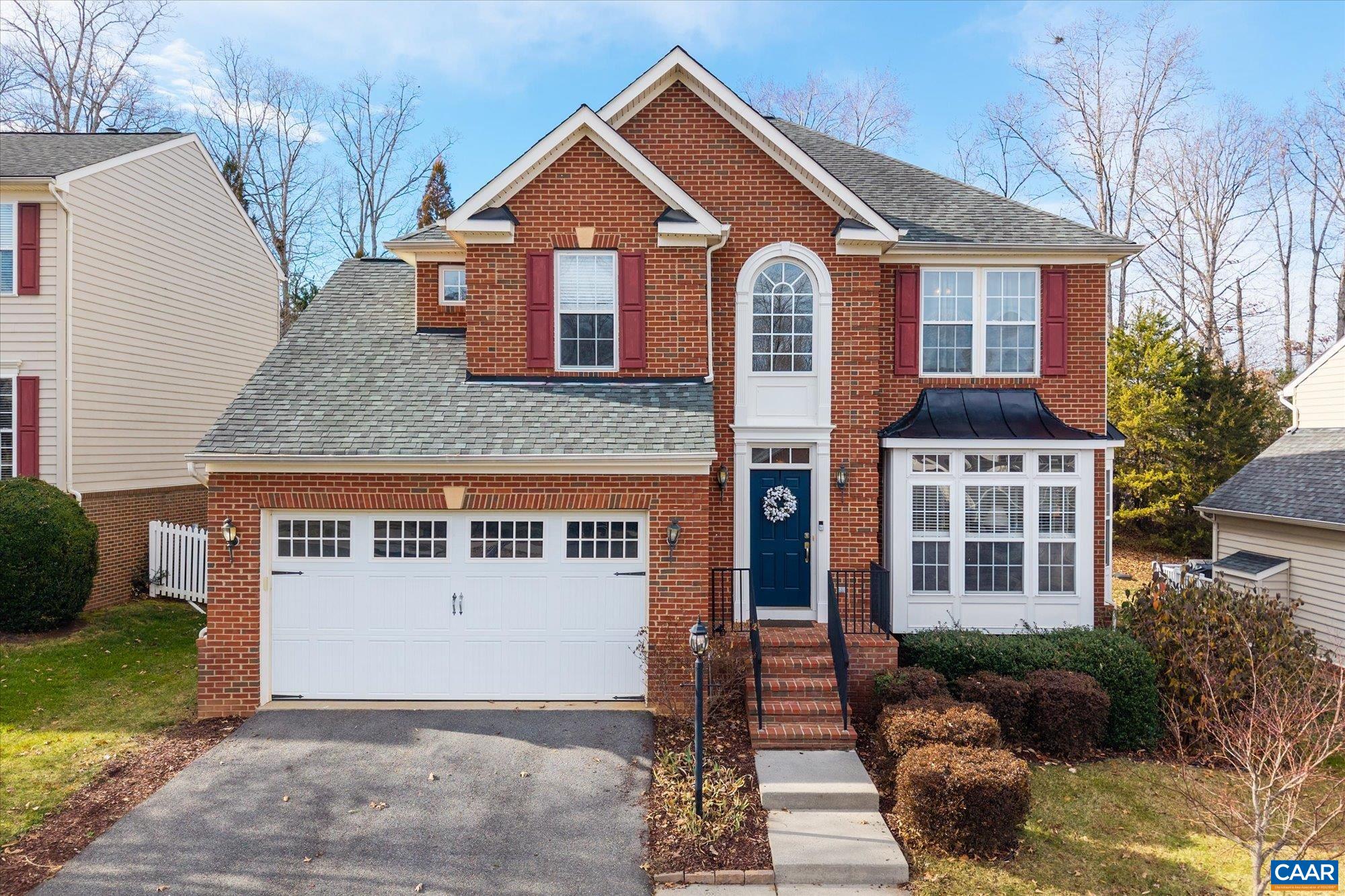 39 LAKEVIEW CT
