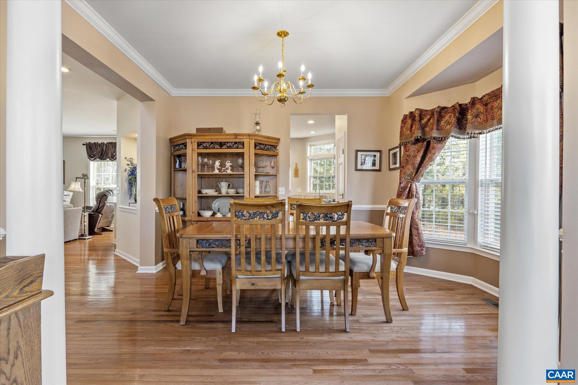 39 LAKEVIEW CT