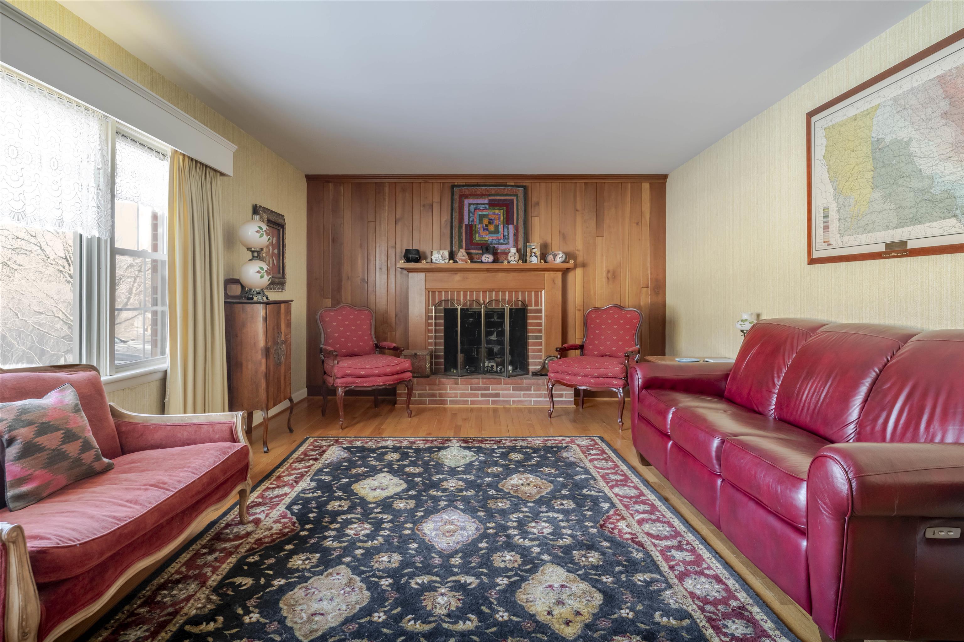 317 WINDEMERE DR