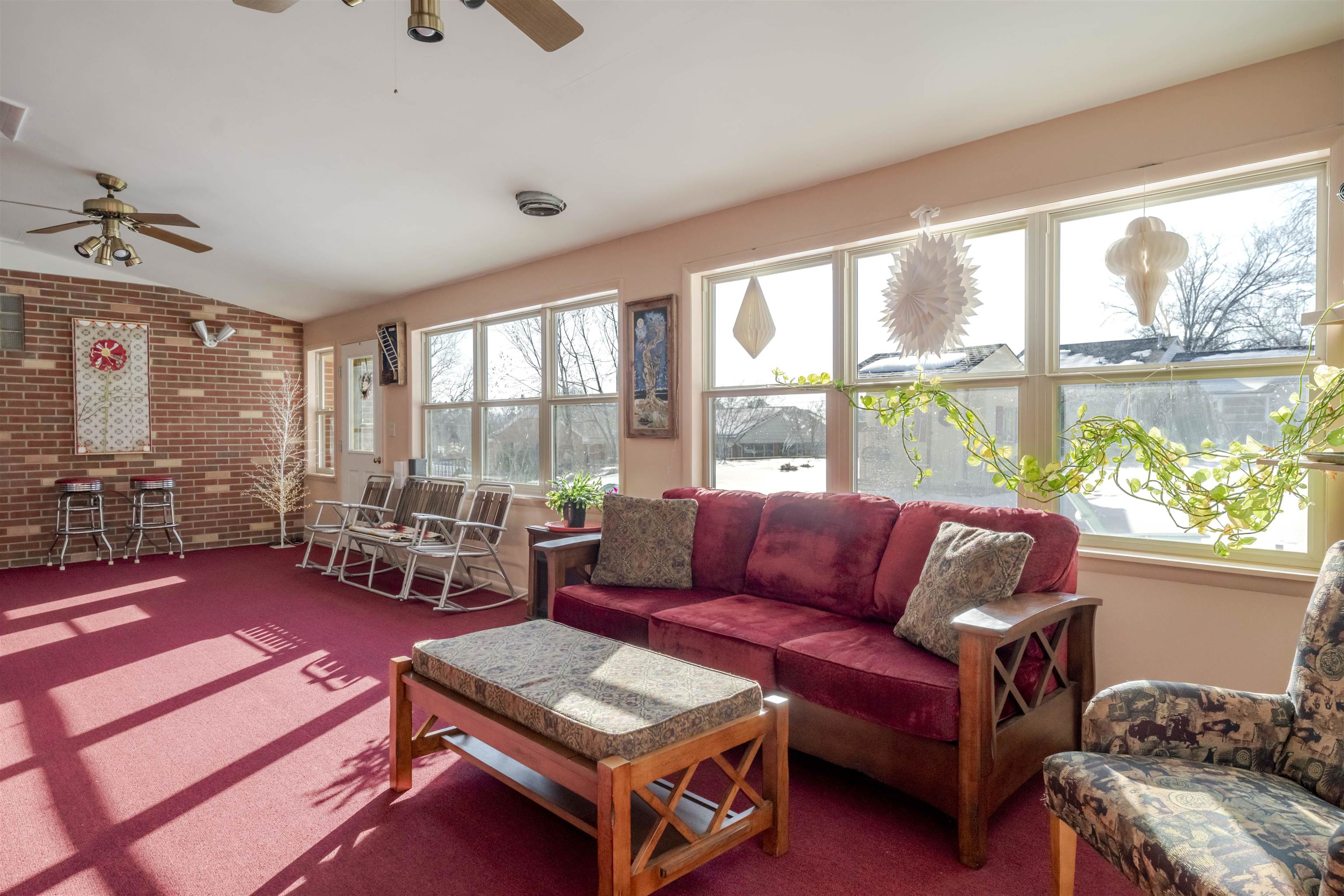 317 WINDEMERE DR
