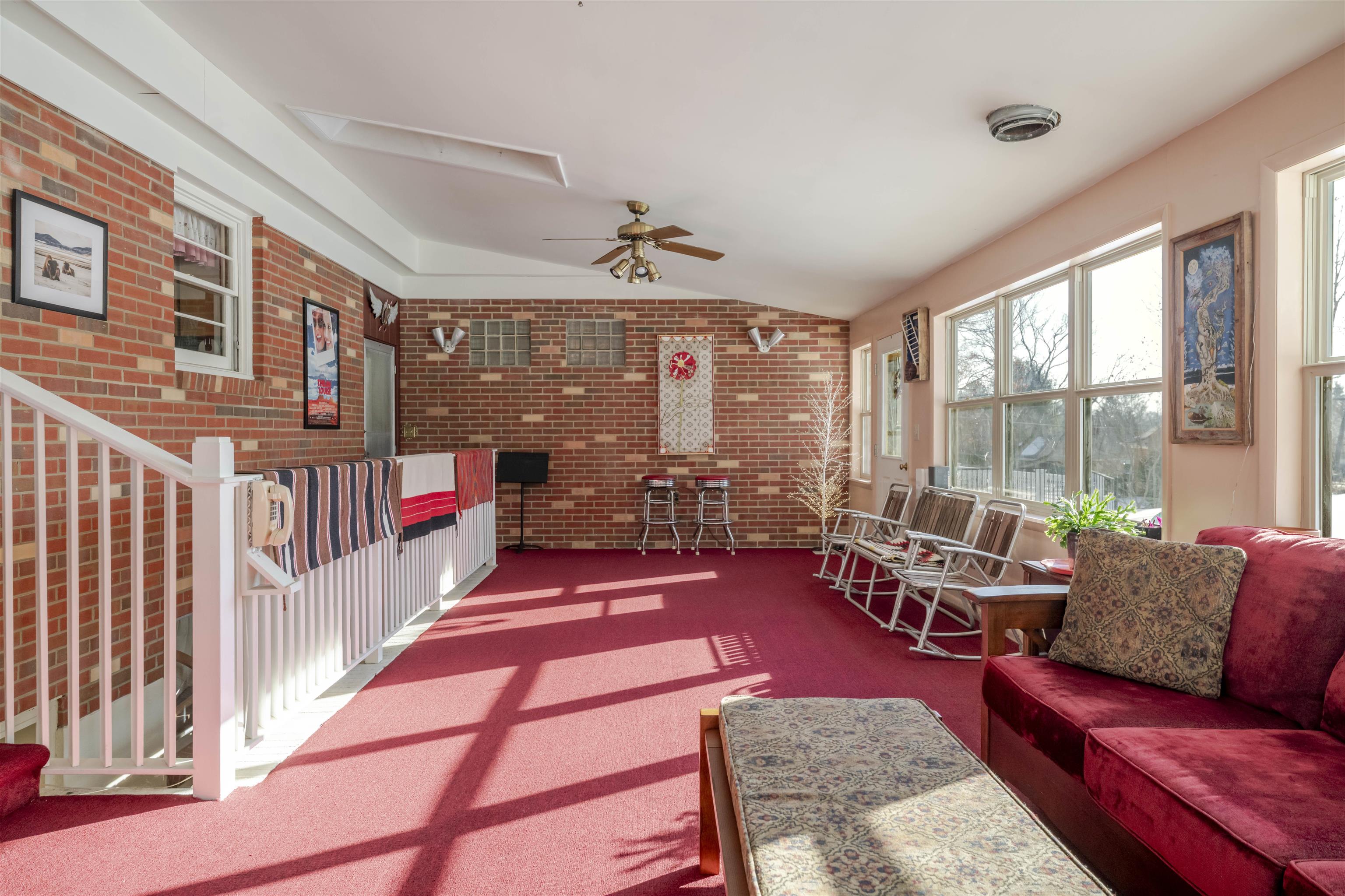 317 WINDEMERE DR