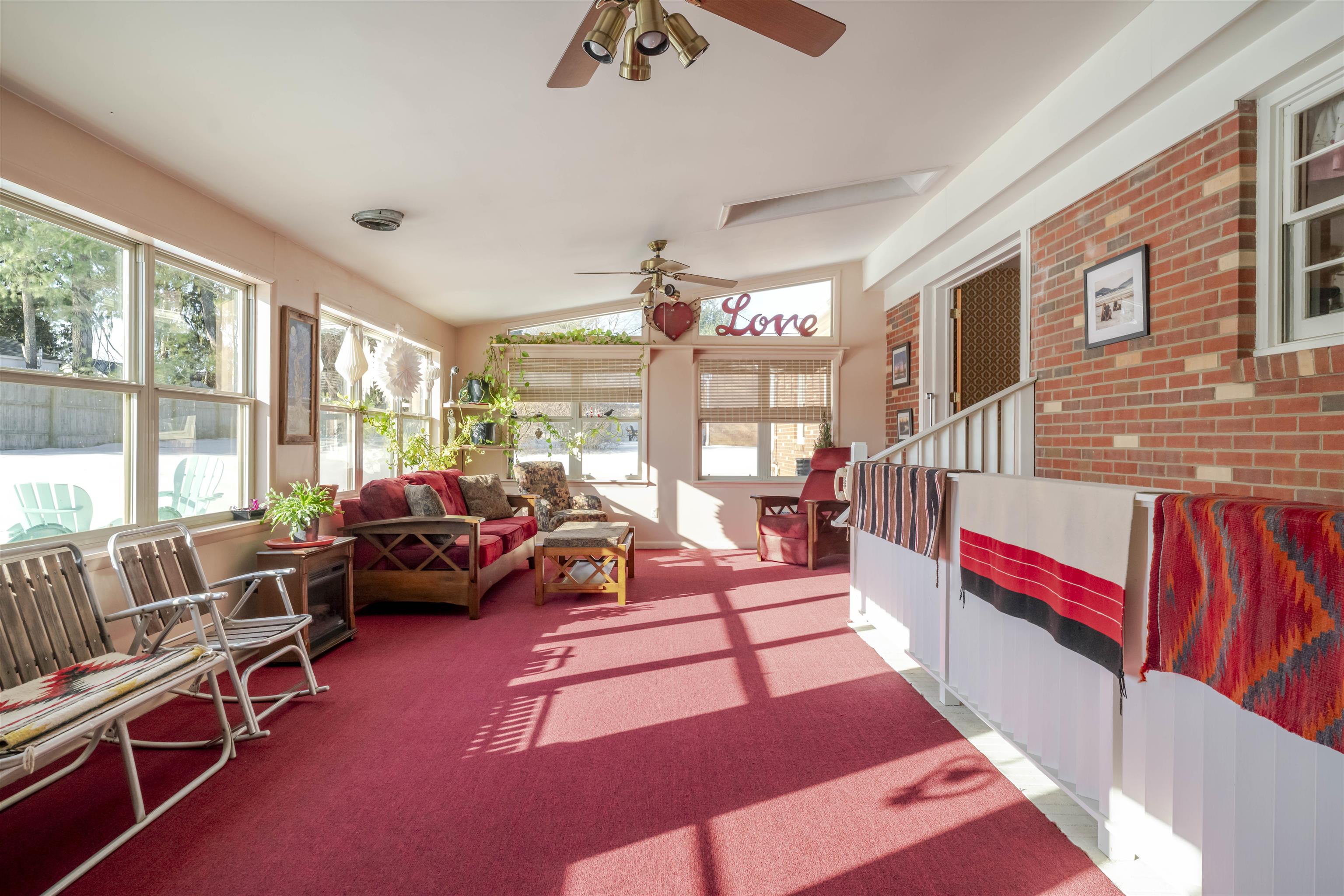 317 WINDEMERE DR
