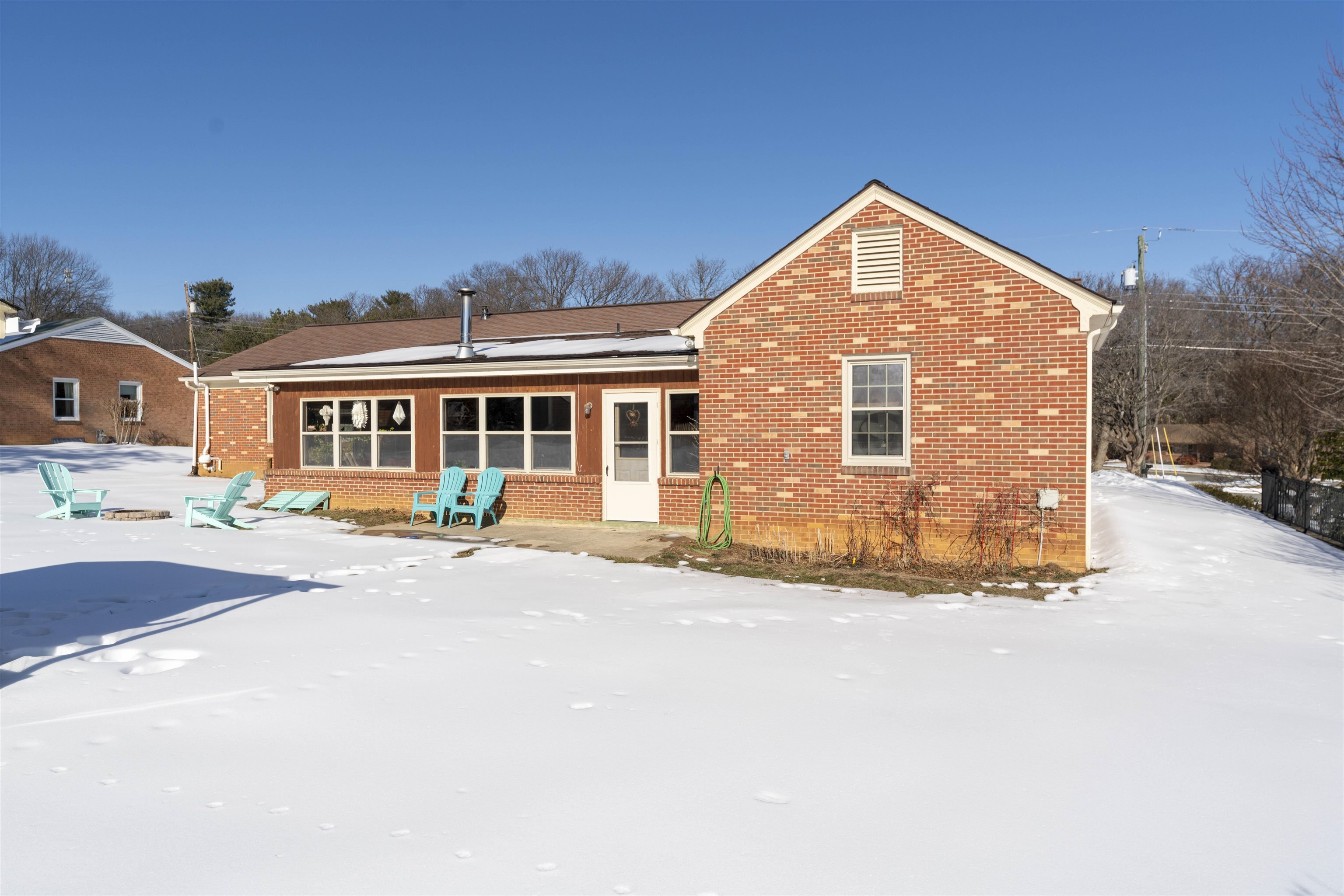 317 WINDEMERE DR