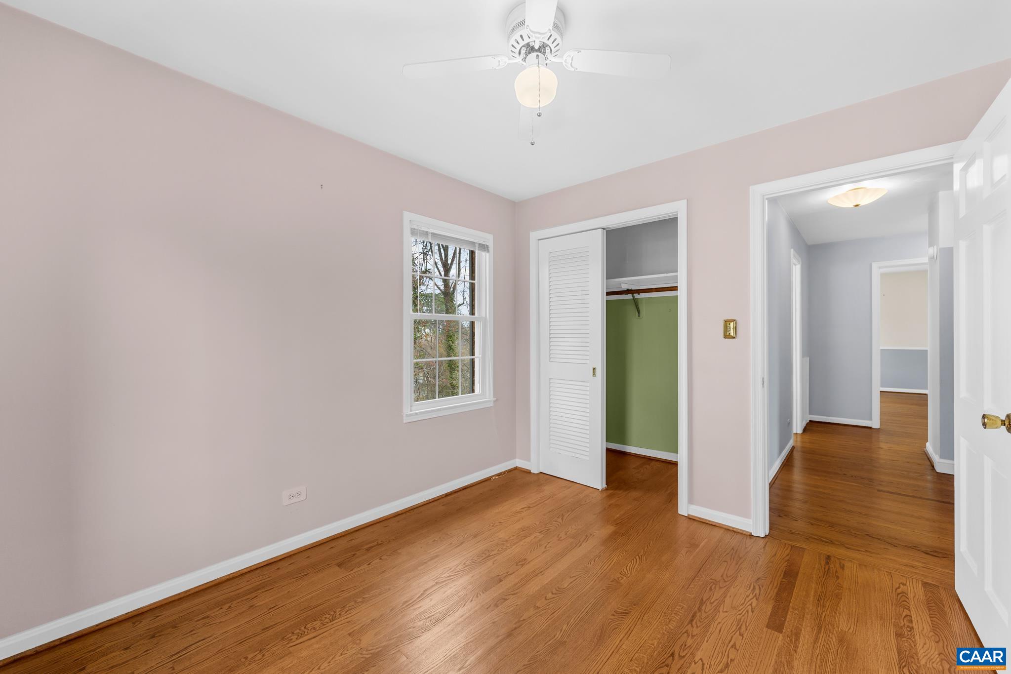 2402 BENNINGTON RD