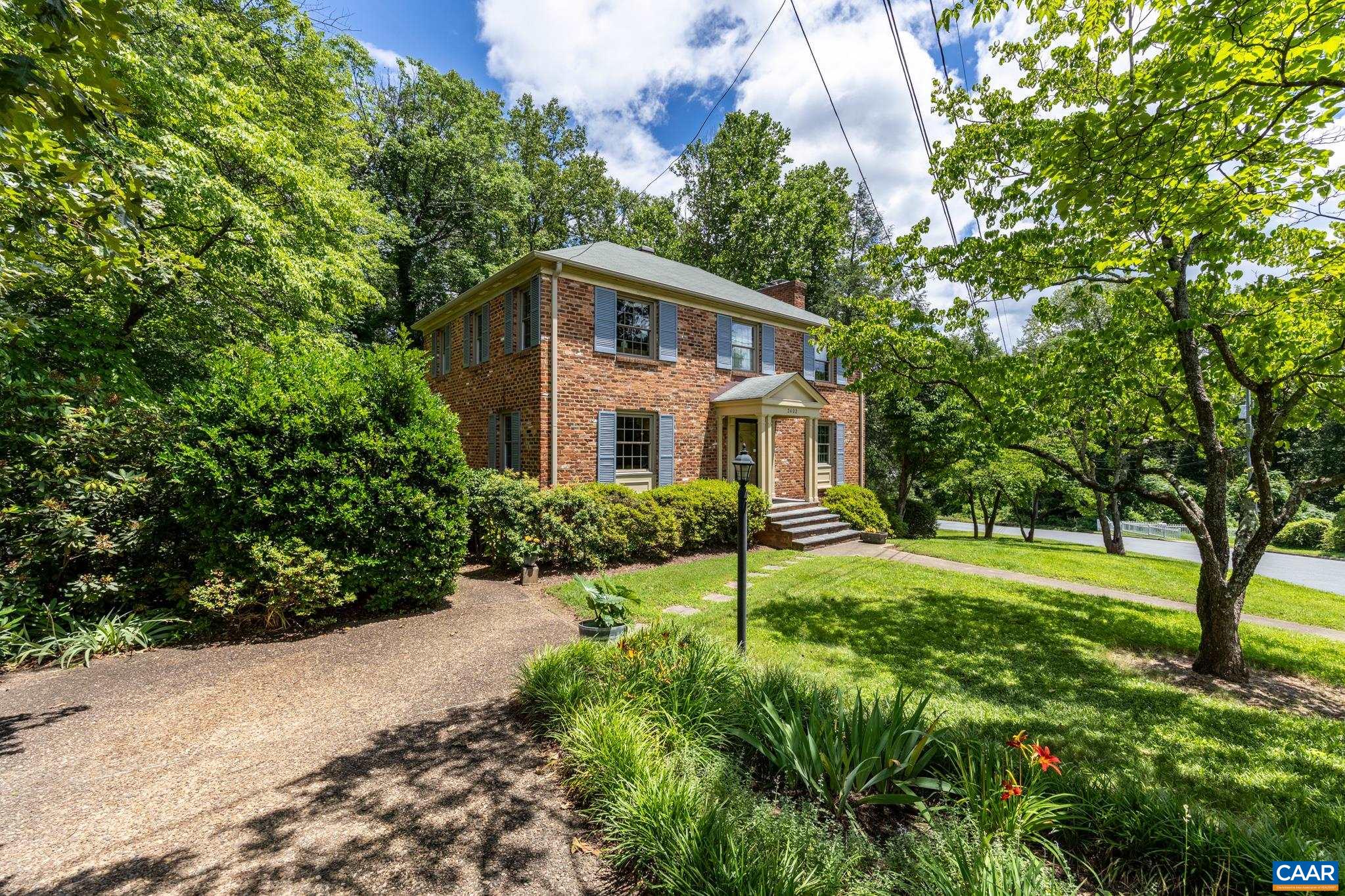 2402 BENNINGTON RD