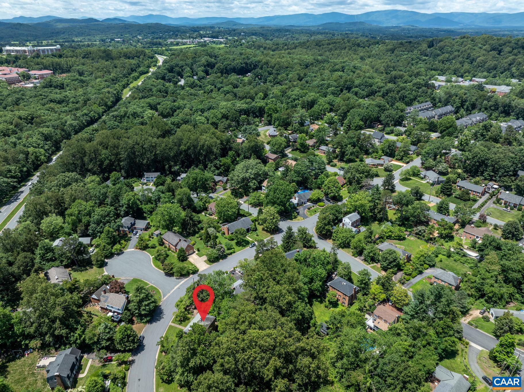 2402 BENNINGTON RD