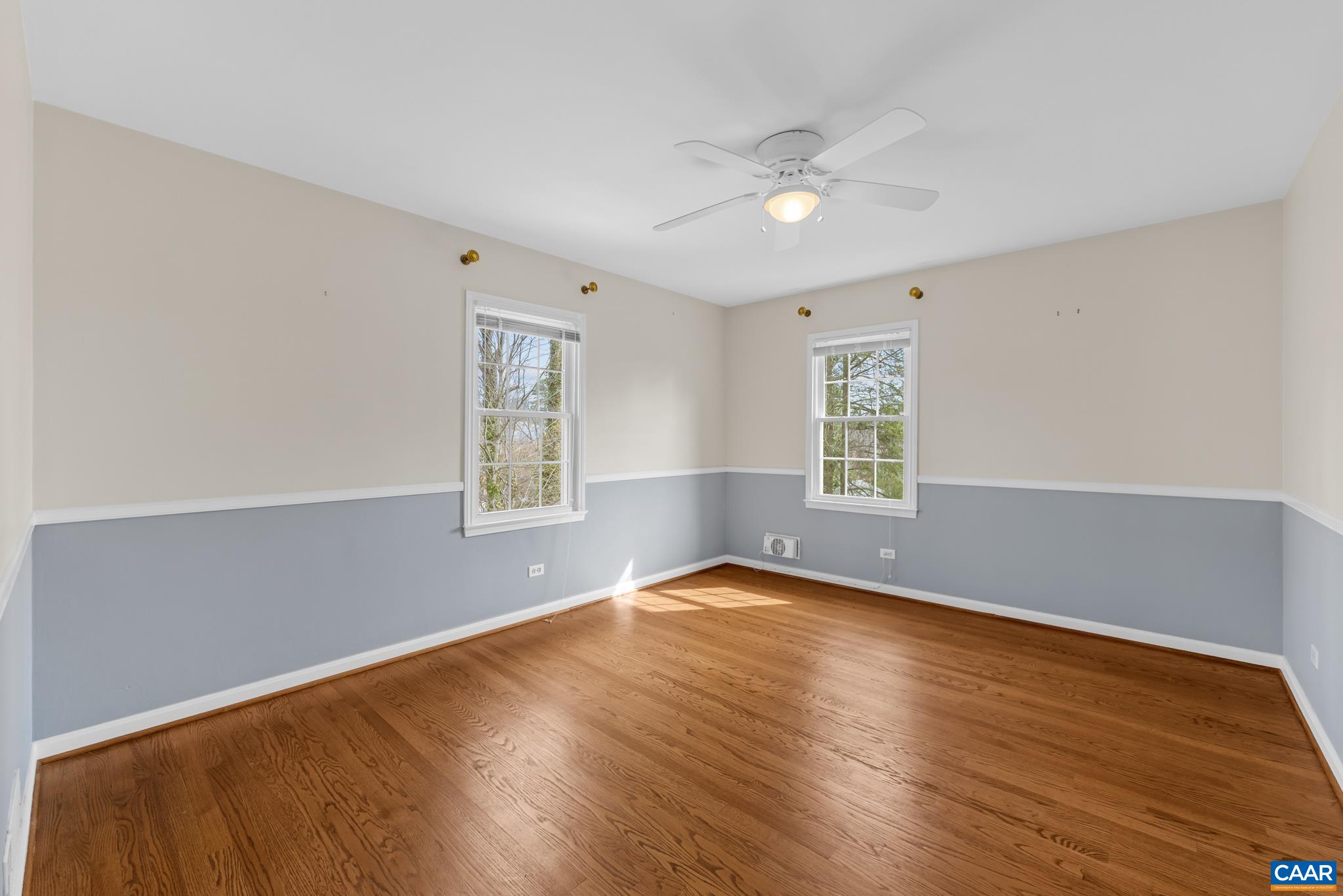 2402 BENNINGTON RD