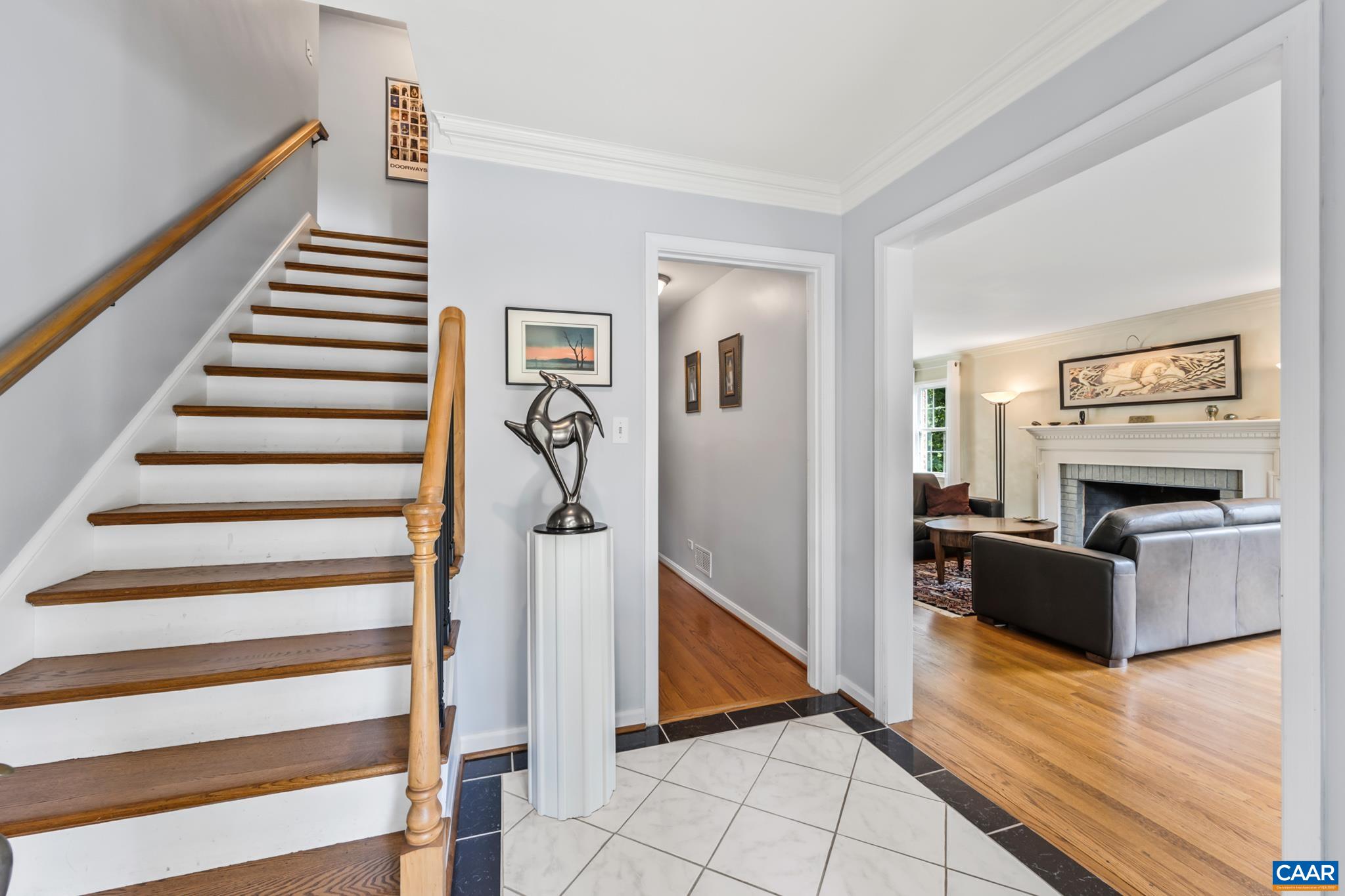 2402 BENNINGTON RD