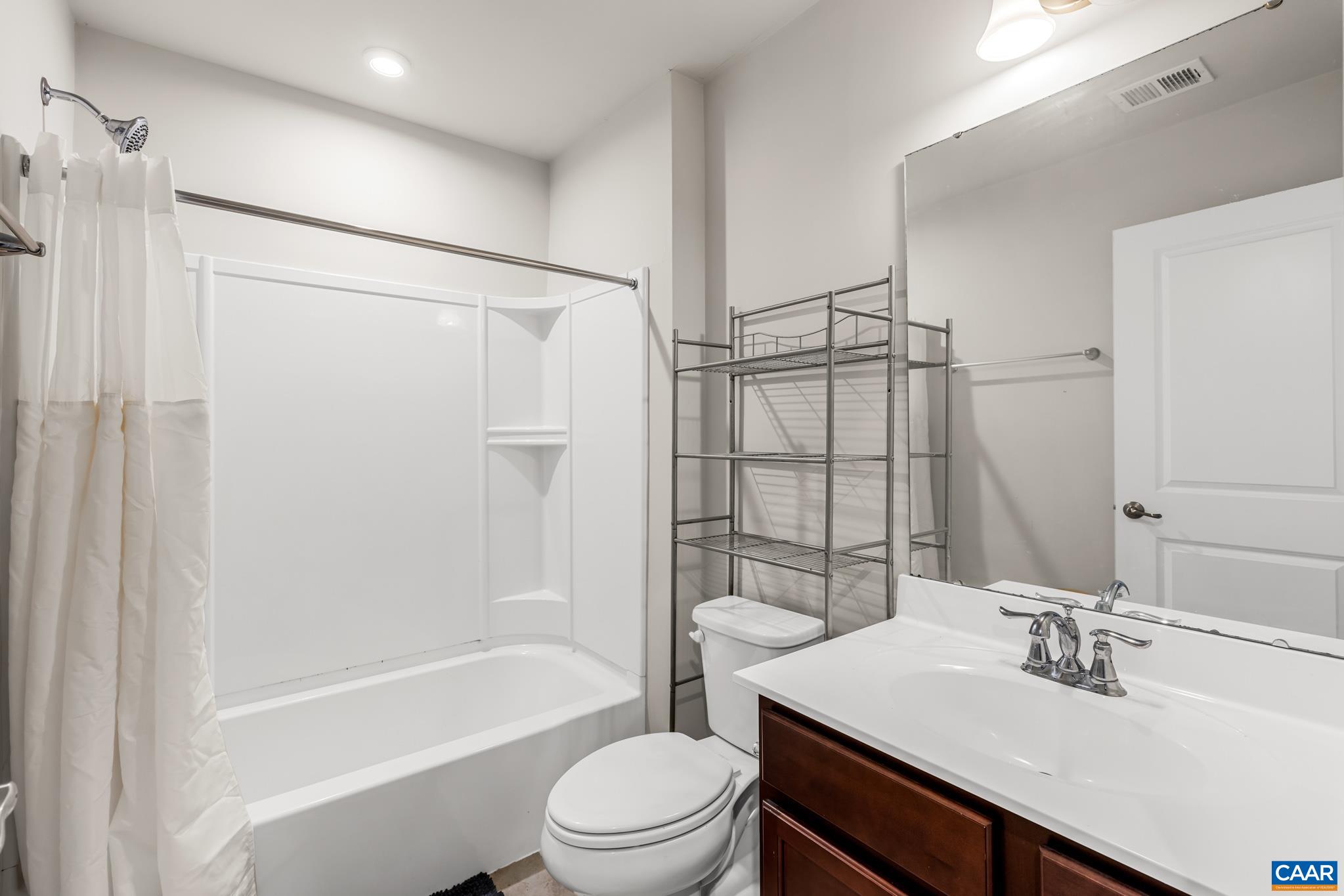 2124 ELM TREE CT
