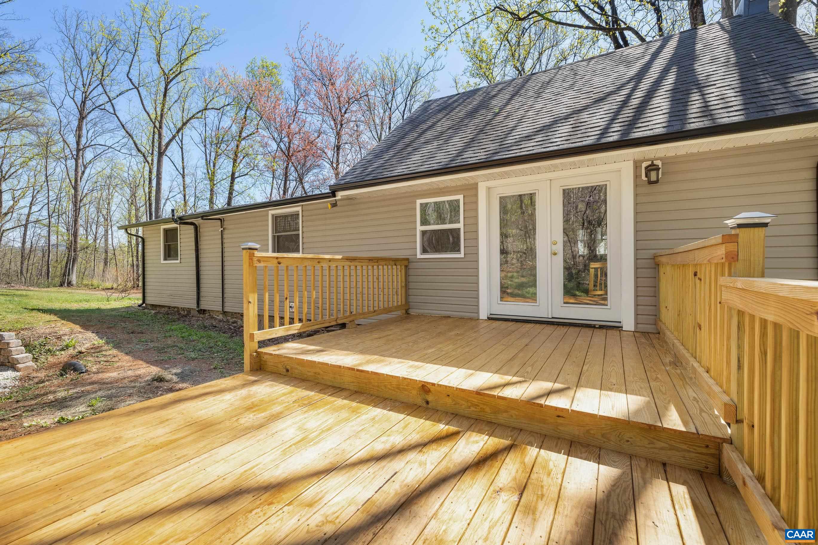 1112 RED BIRD DR