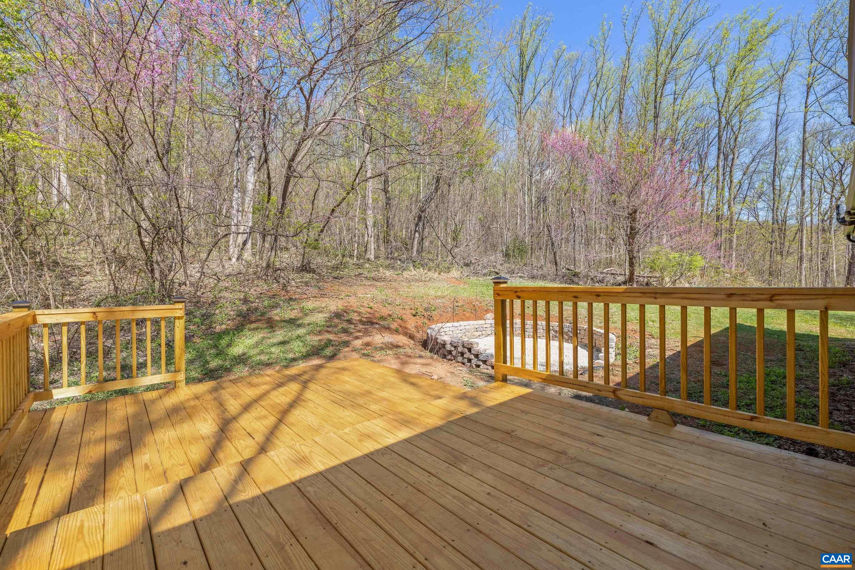 1112 RED BIRD DR
