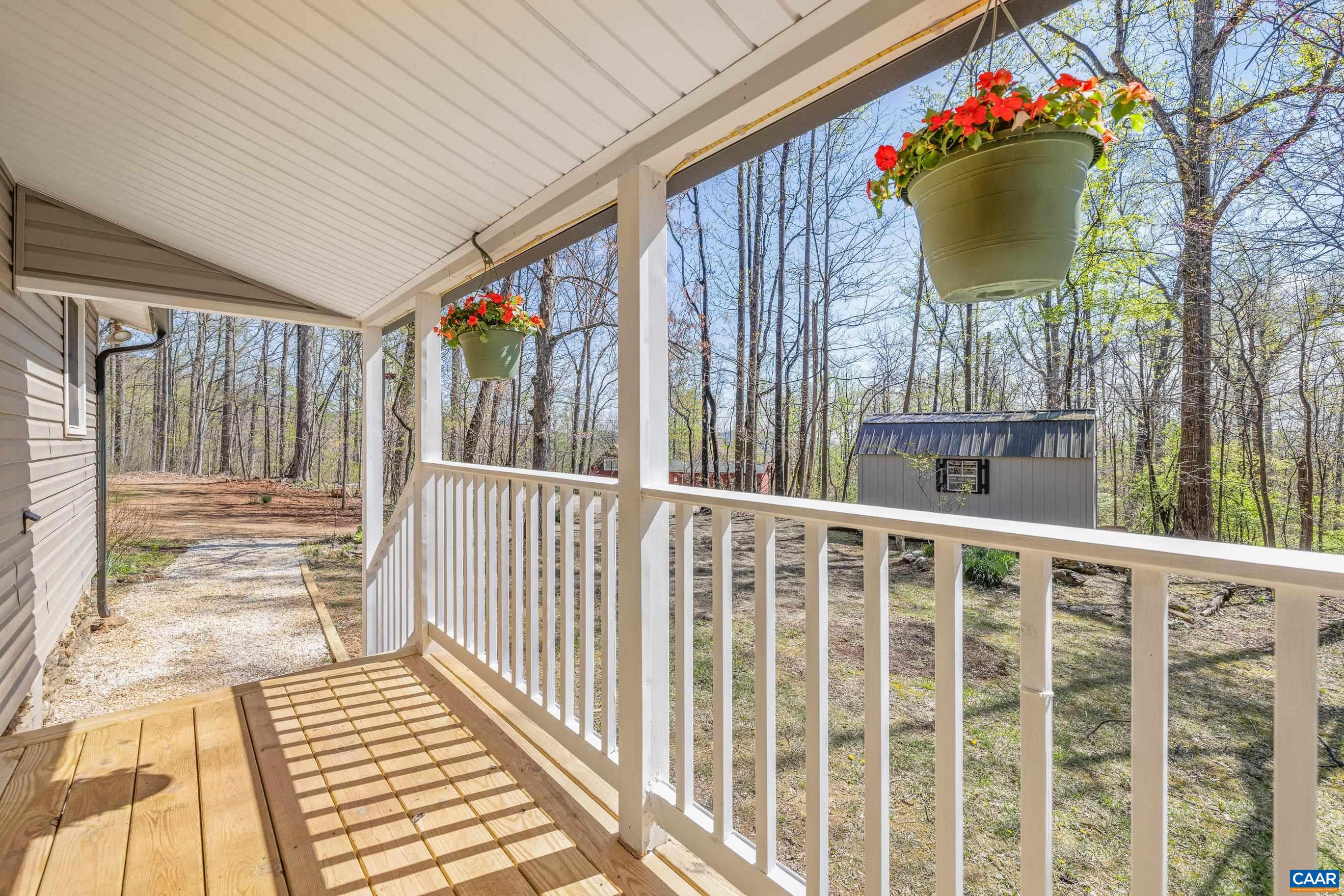 1112 RED BIRD DR