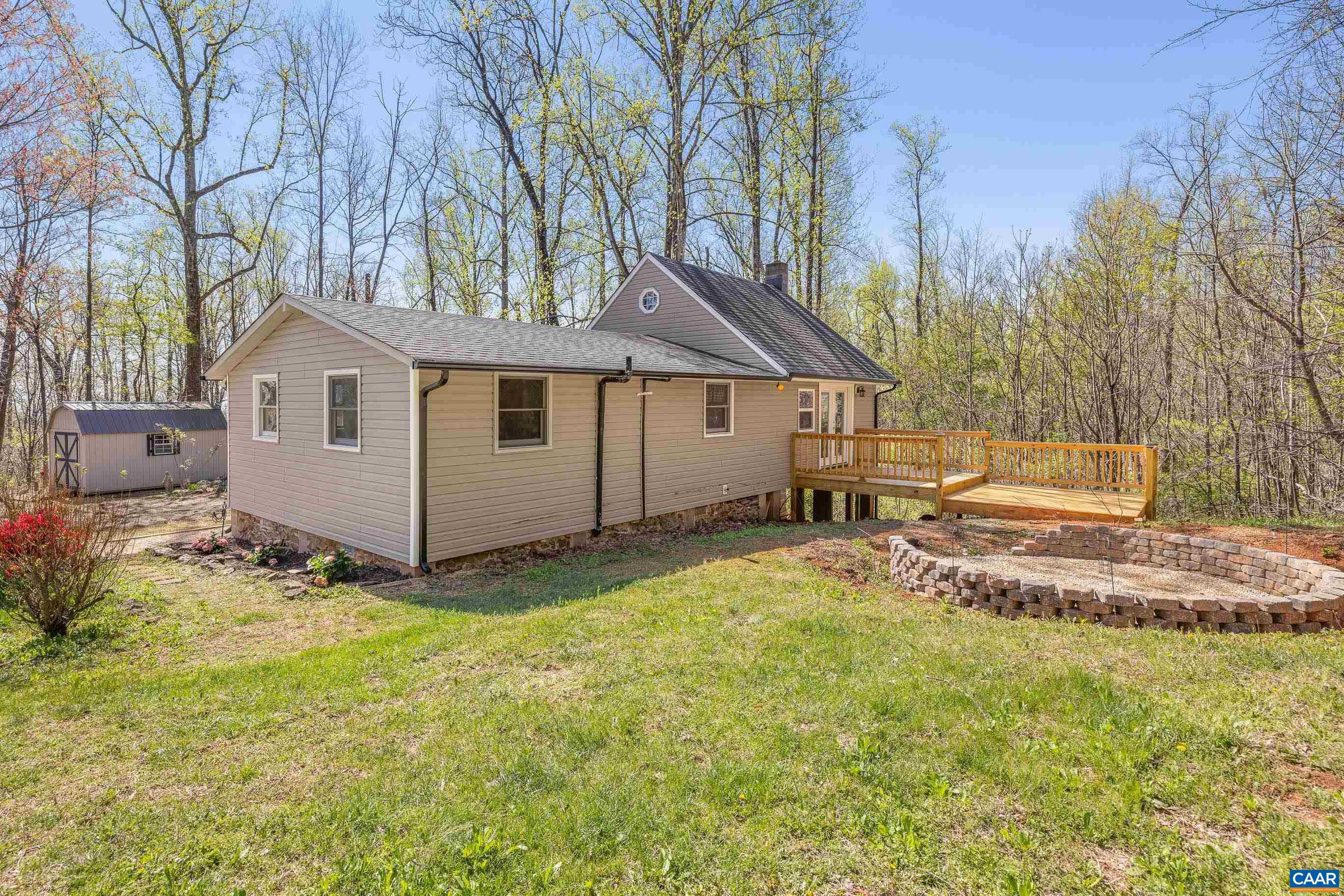 1112 RED BIRD DR