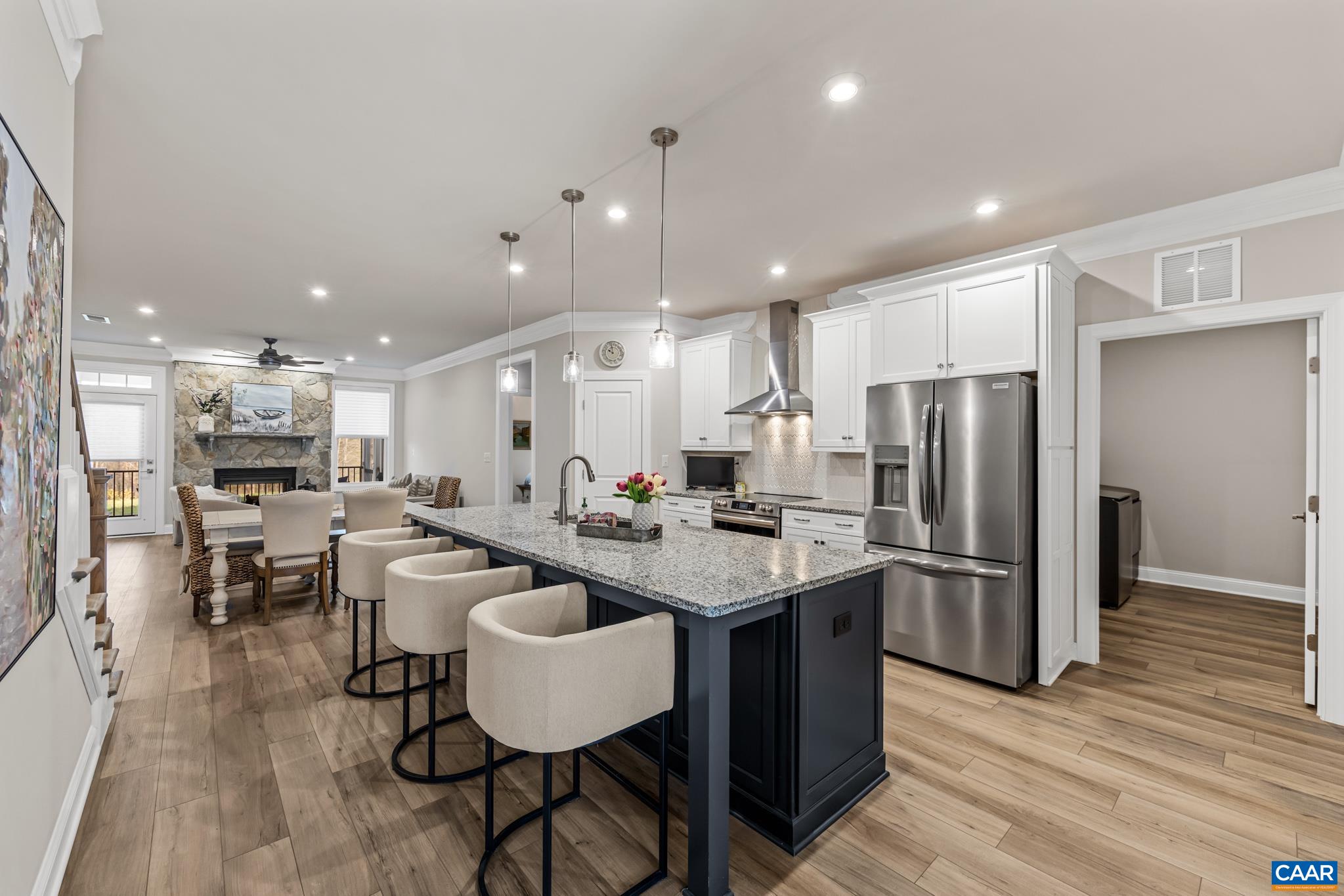 1313 LACONIA LN