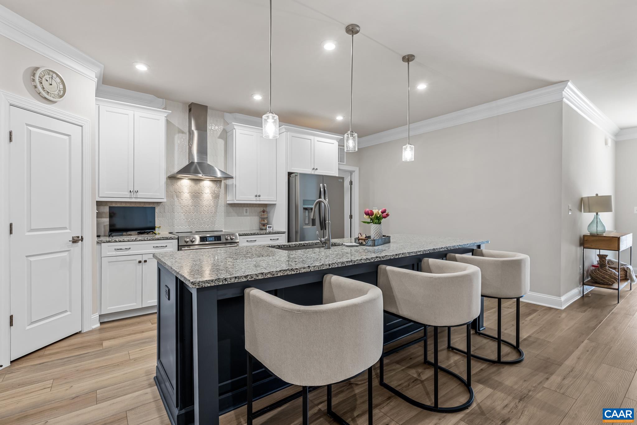 1313 LACONIA LN