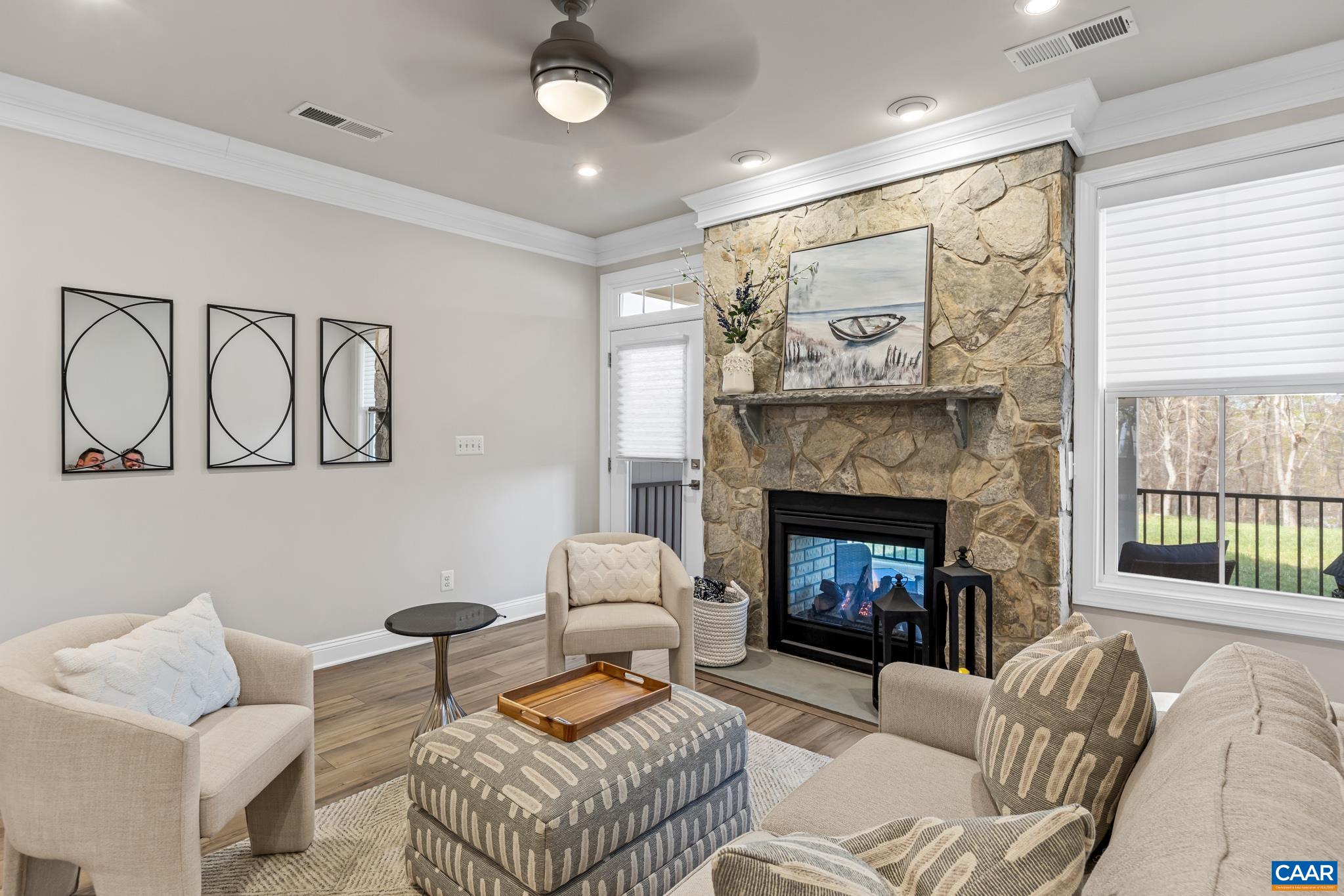 1313 LACONIA LN