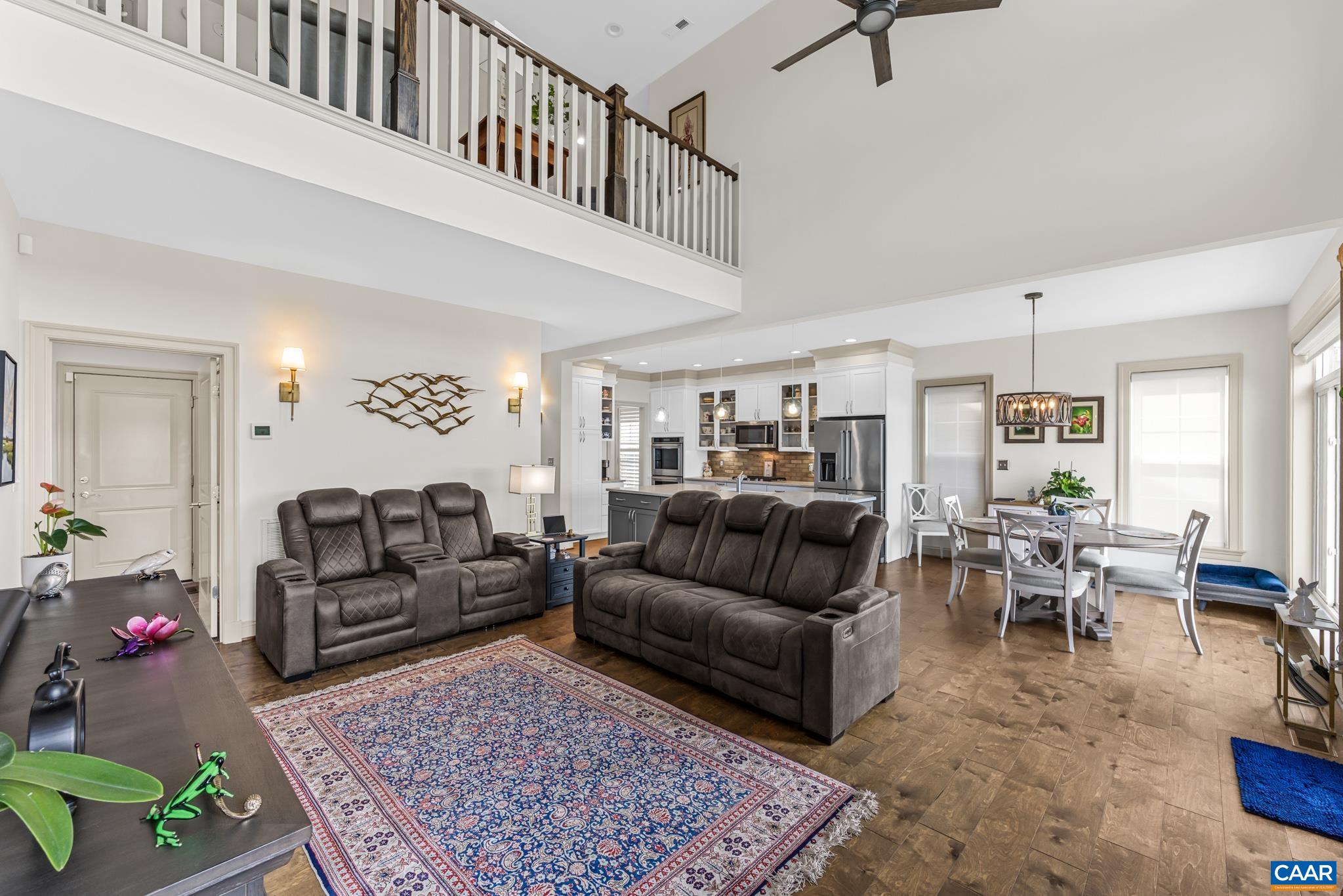1885 MARIETTA DR
