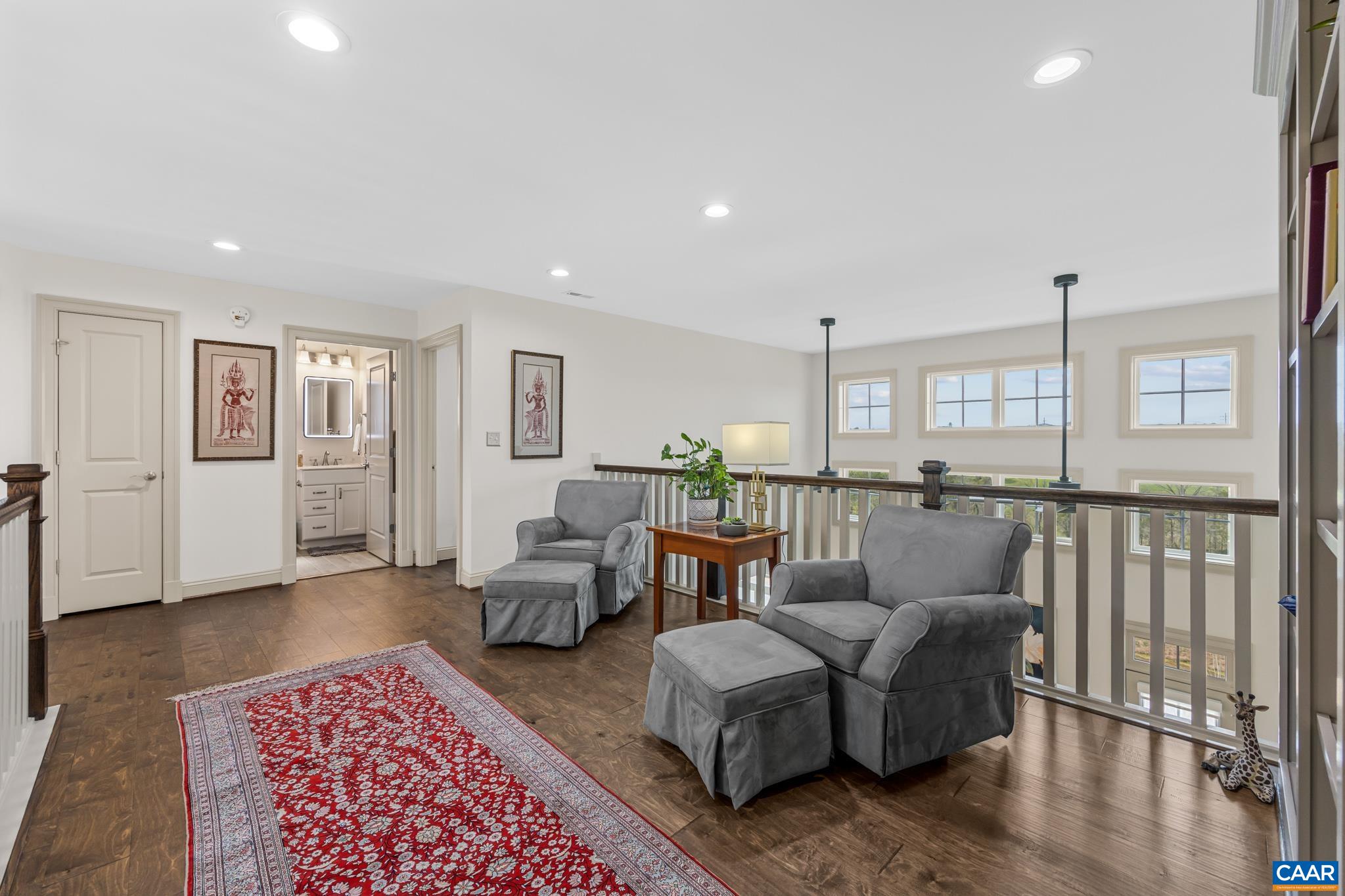 1885 MARIETTA DR