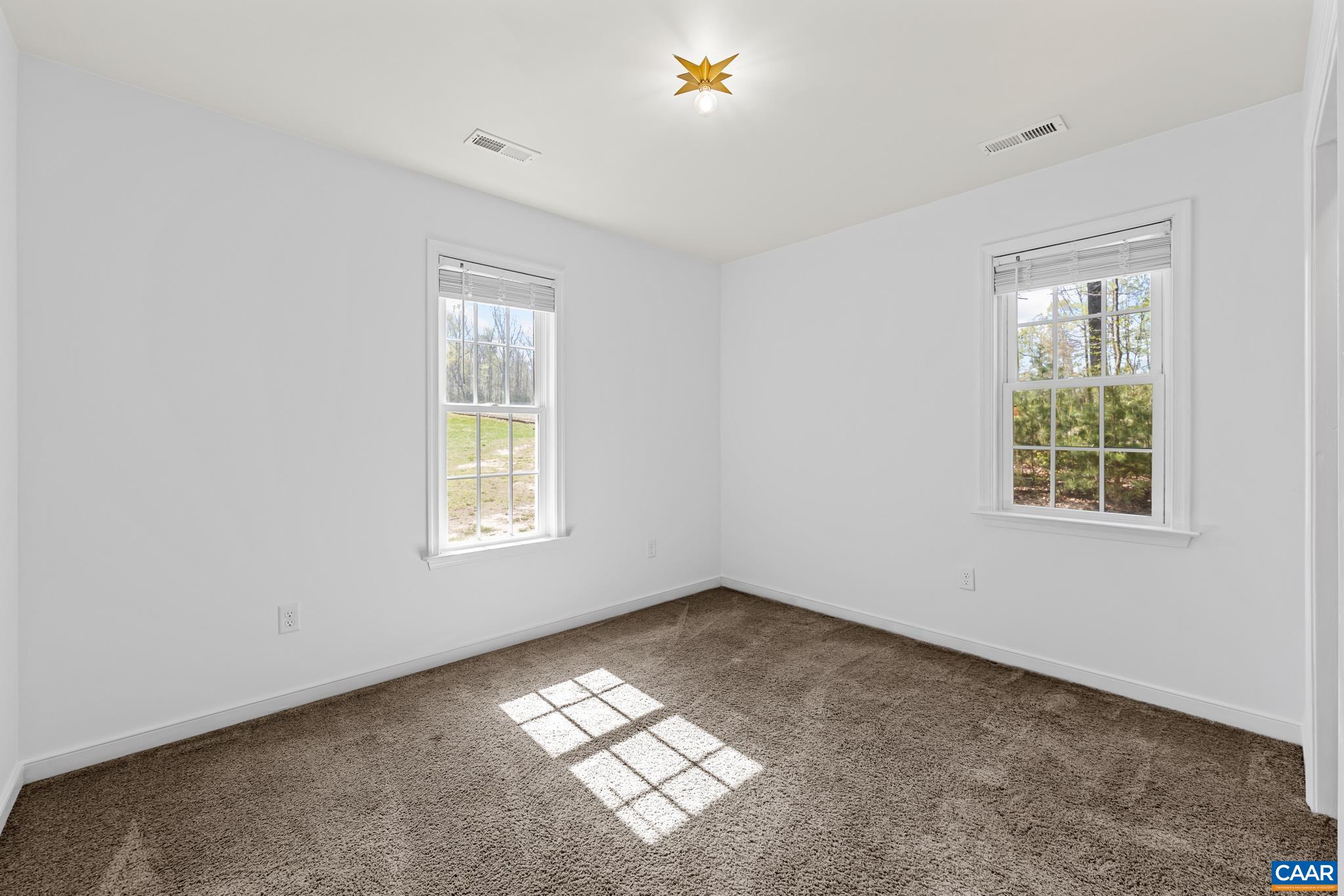 270 WINDING RIDGE WAY