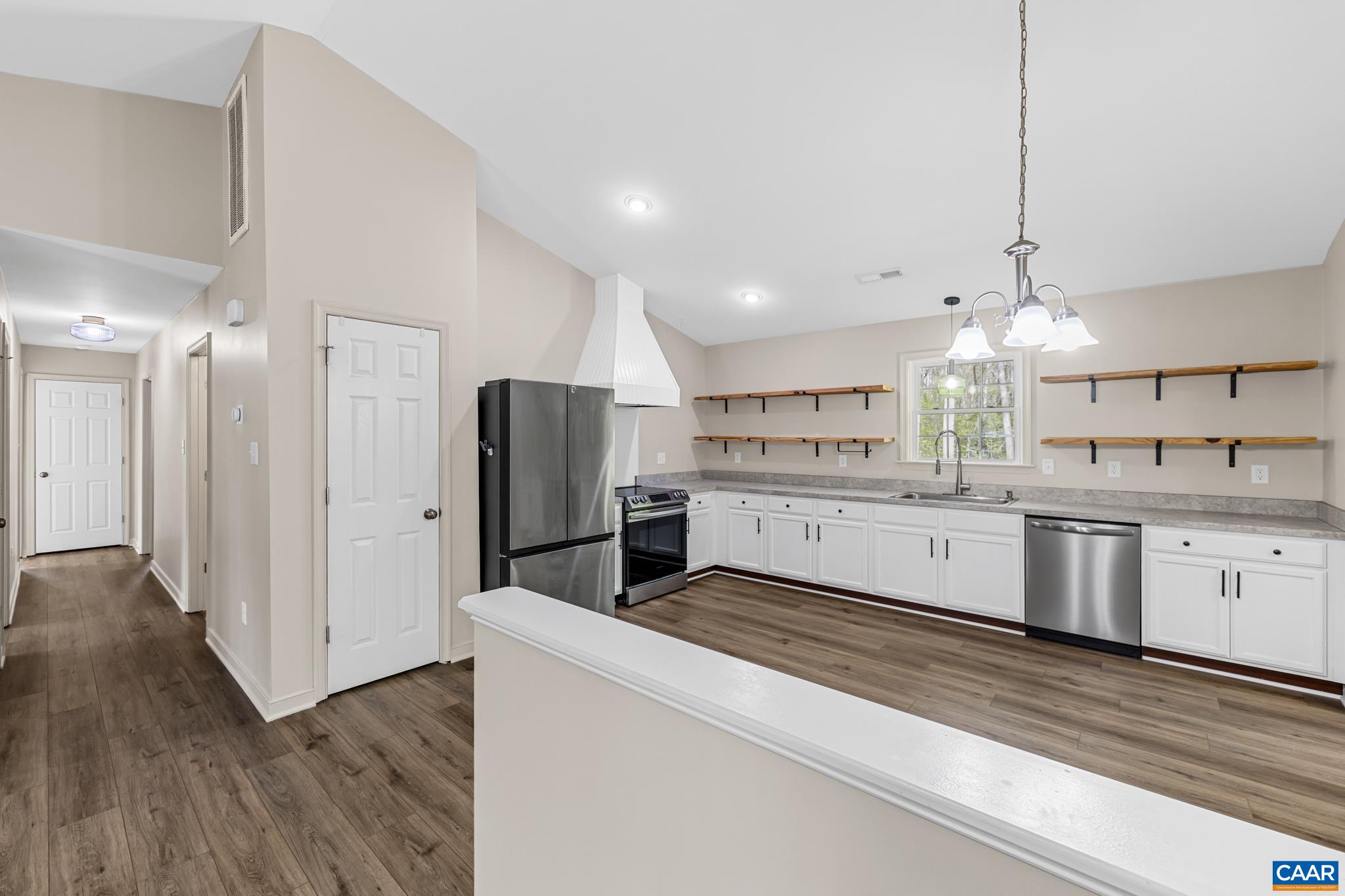 270 WINDING RIDGE WAY