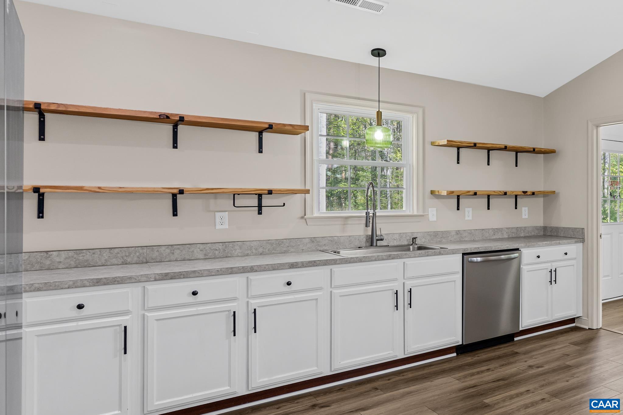 270 WINDING RIDGE WAY