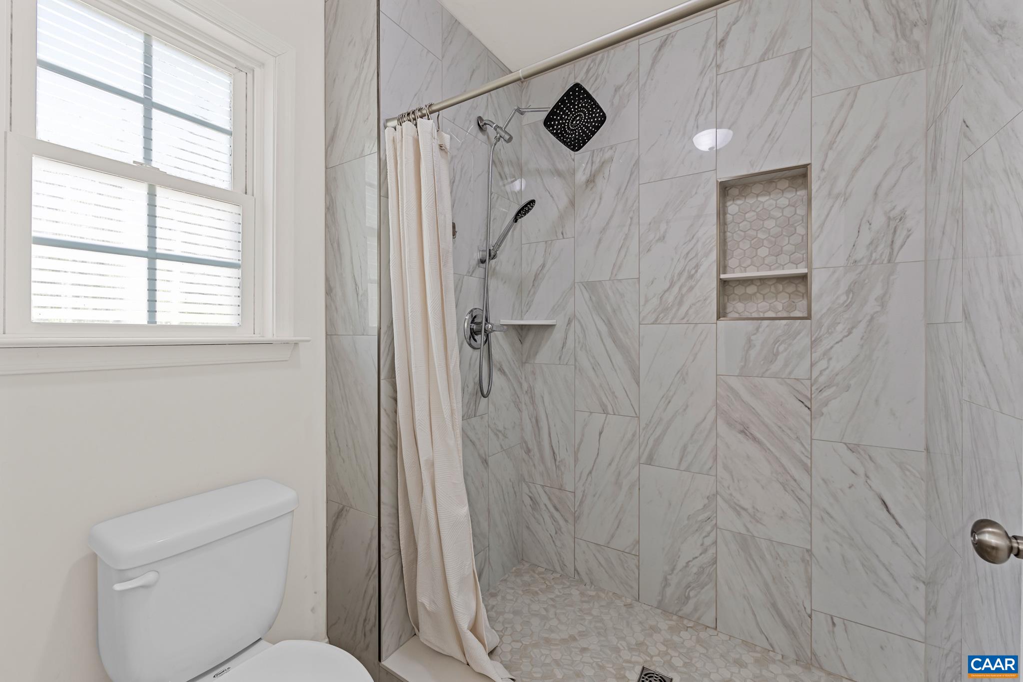 270 WINDING RIDGE WAY