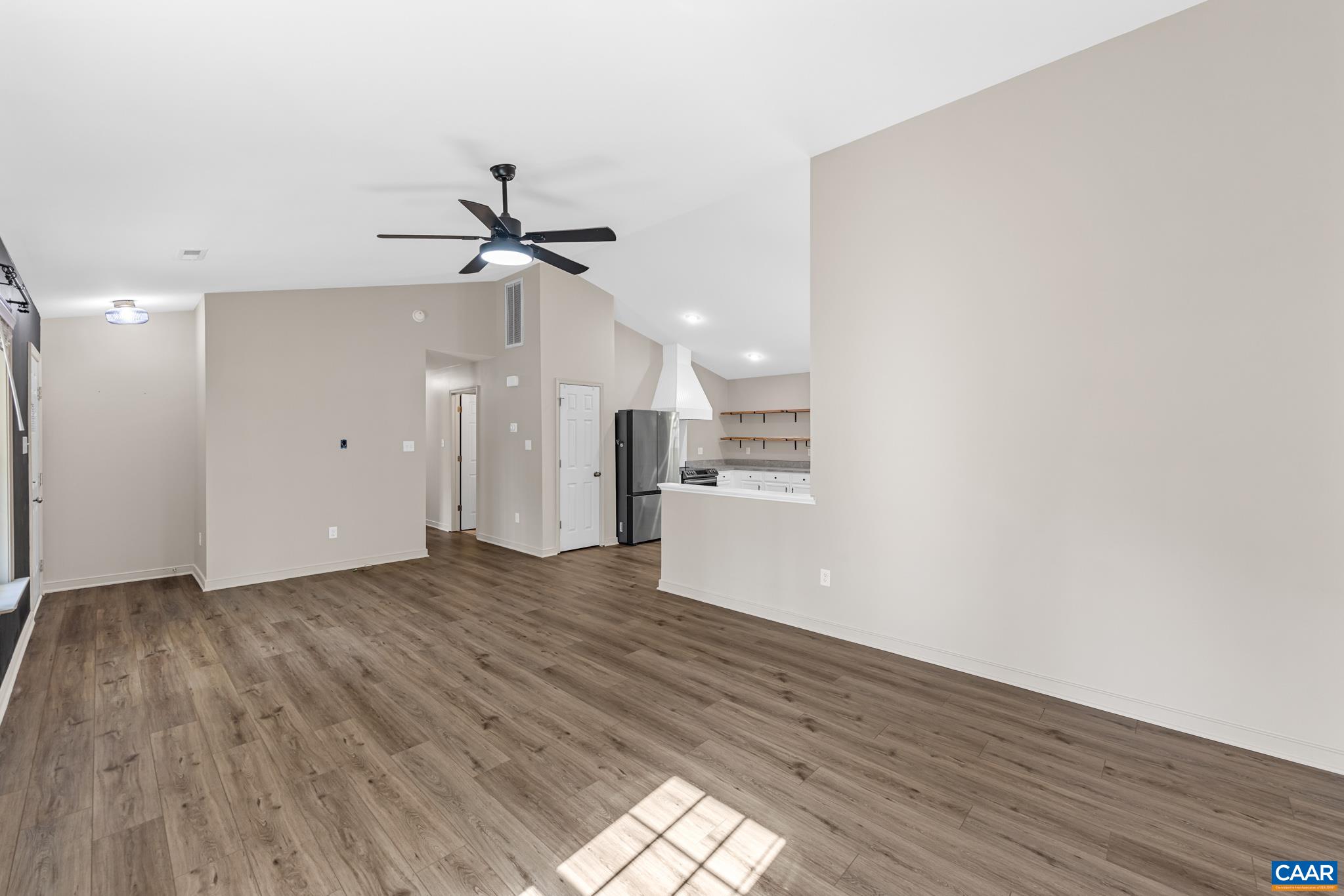 270 WINDING RIDGE WAY