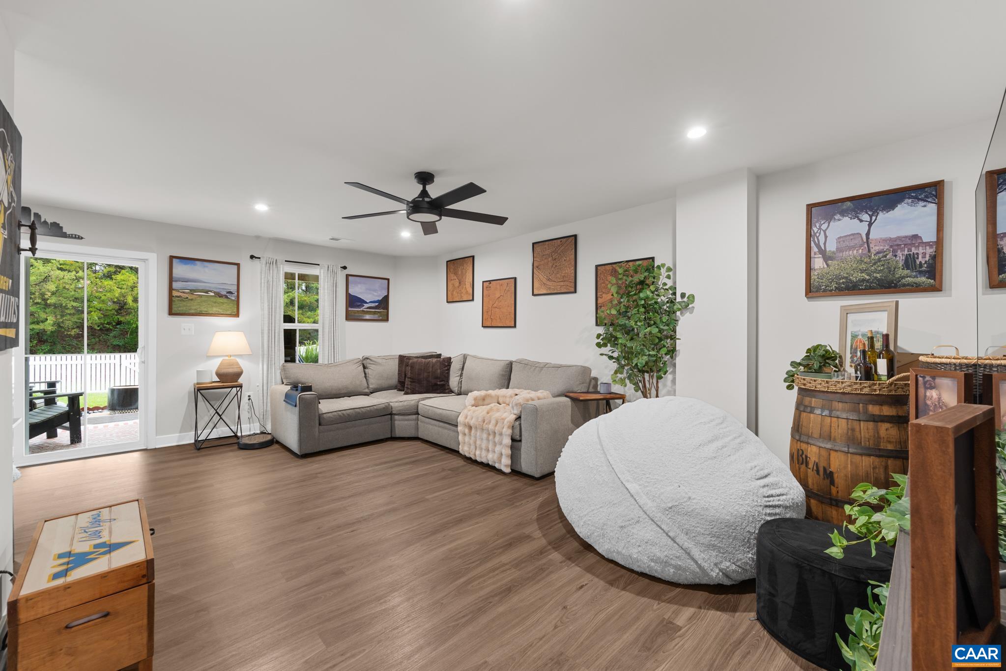 2029 LANDON LN