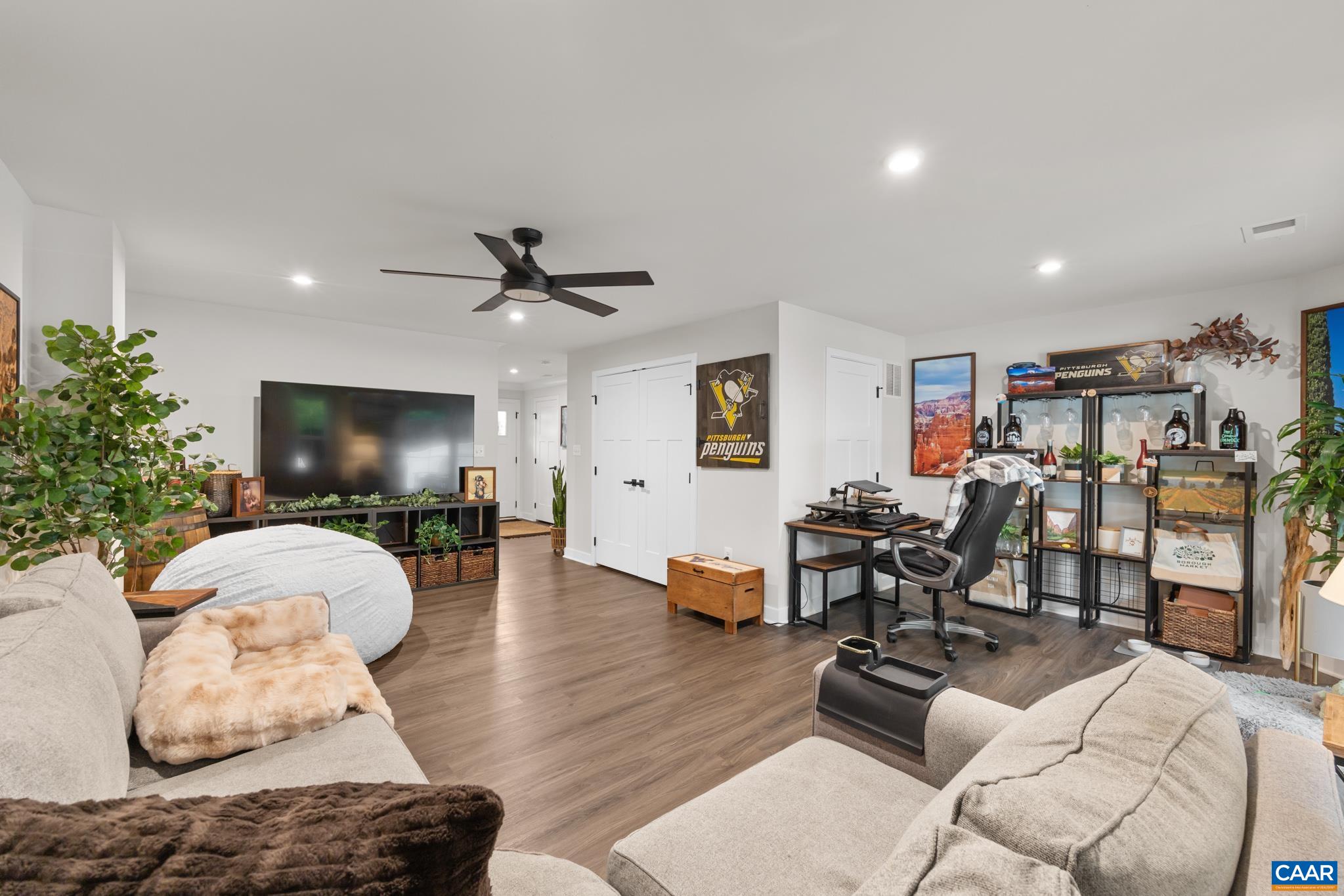 2029 LANDON LN