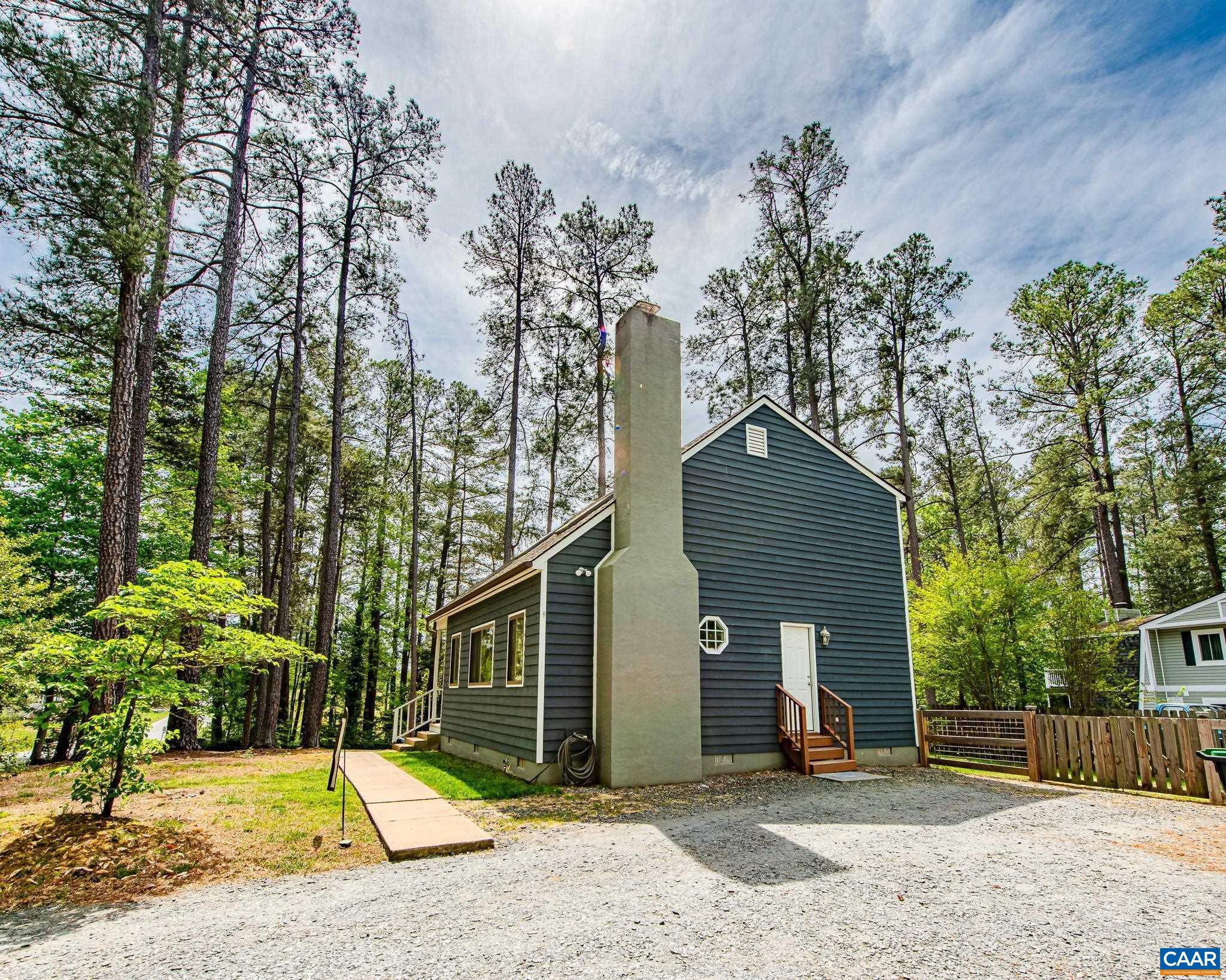 942 JEFFERSON DR