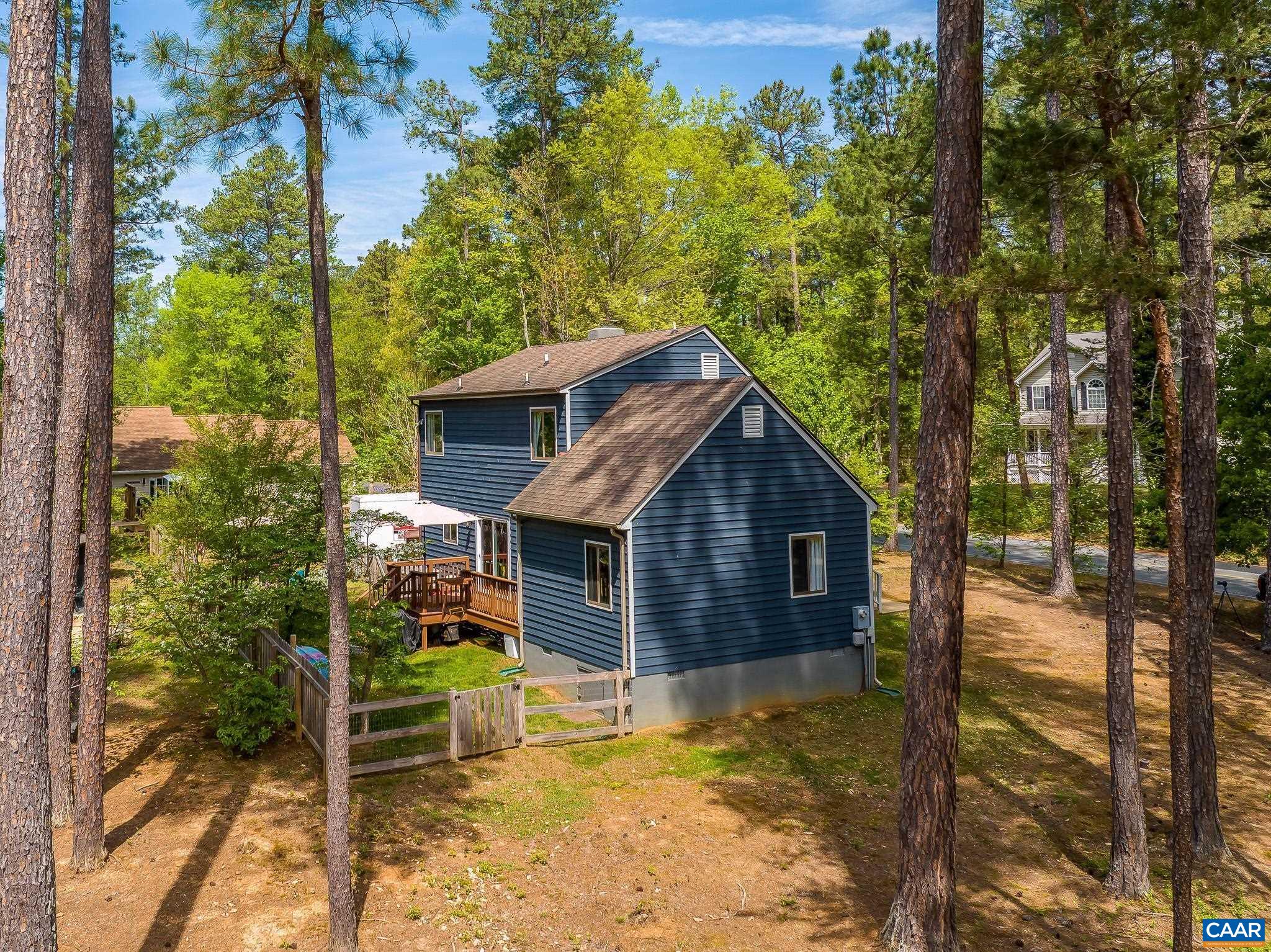 942 JEFFERSON DR