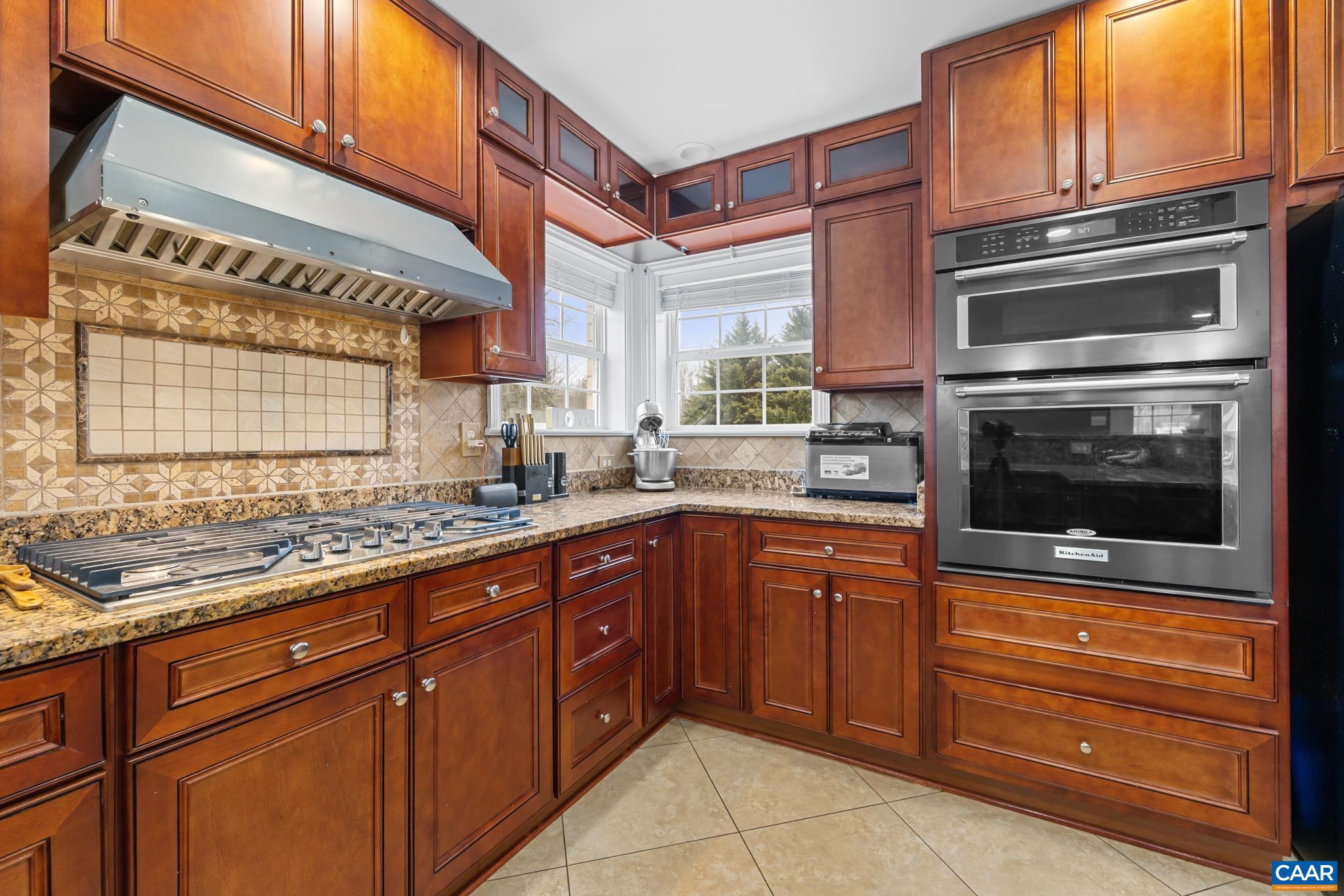 15760 FOX CHASE LN