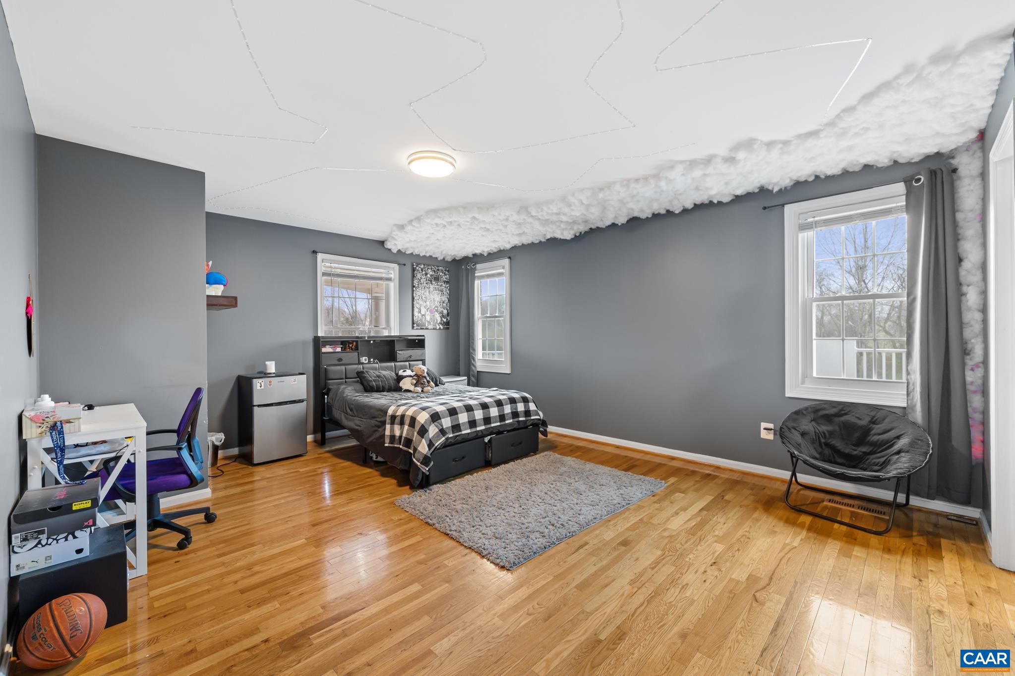15760 FOX CHASE LN