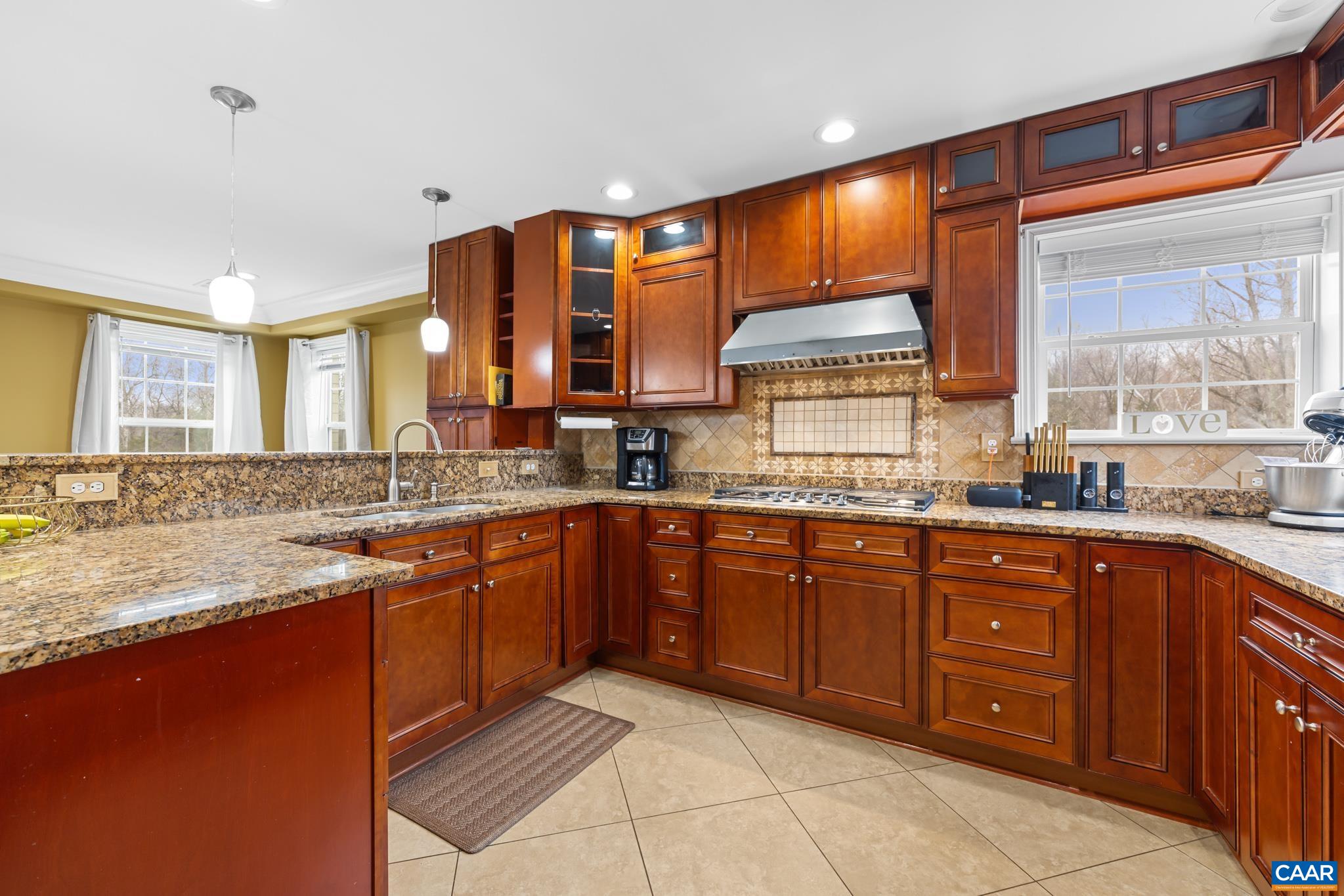 15760 FOX CHASE LN