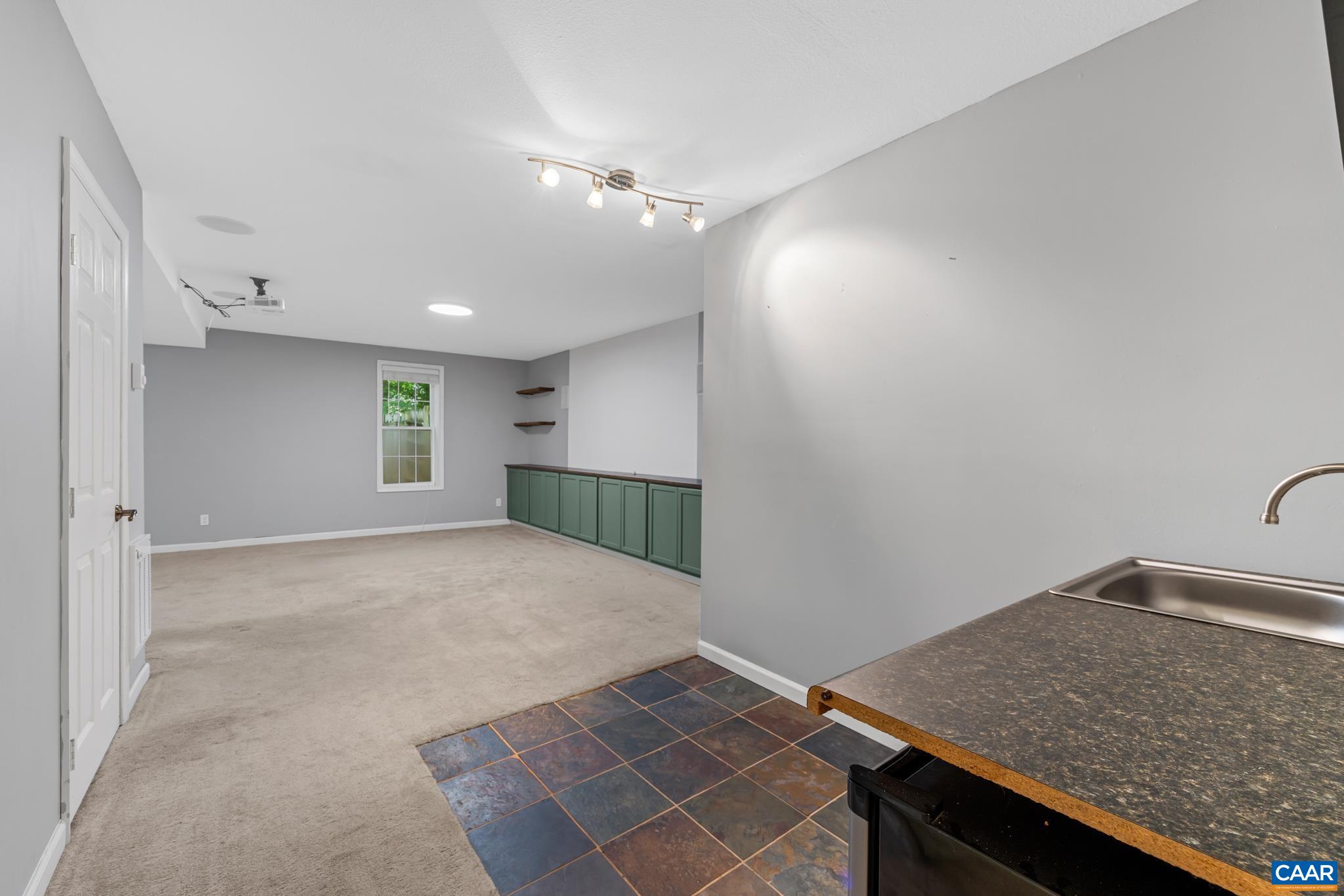 495 JEFFERS DR