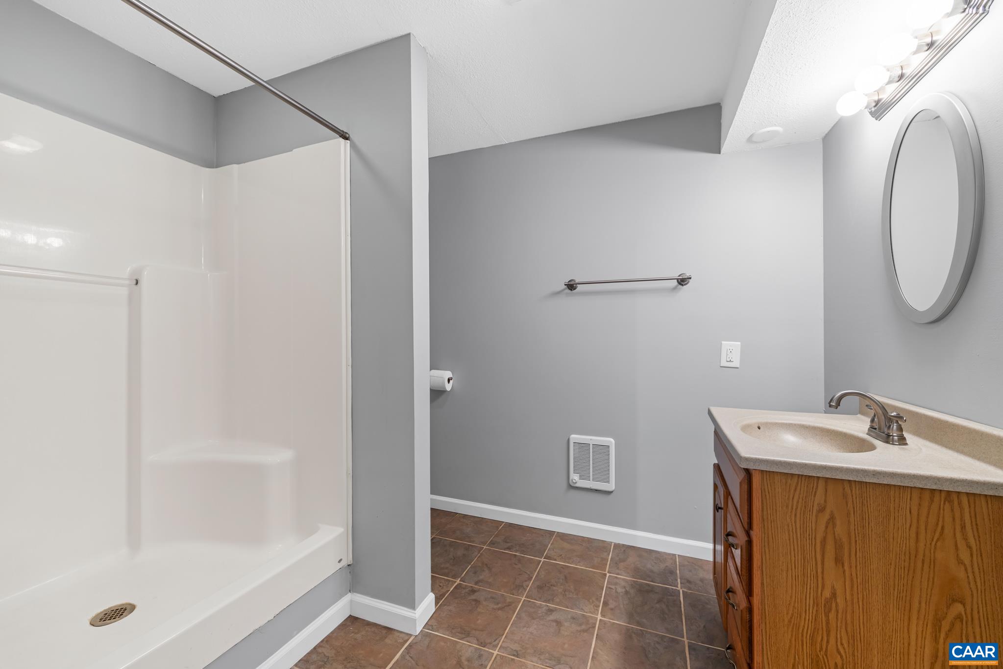 495 JEFFERS DR