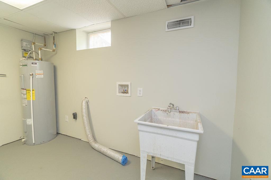 102 DORSET CT