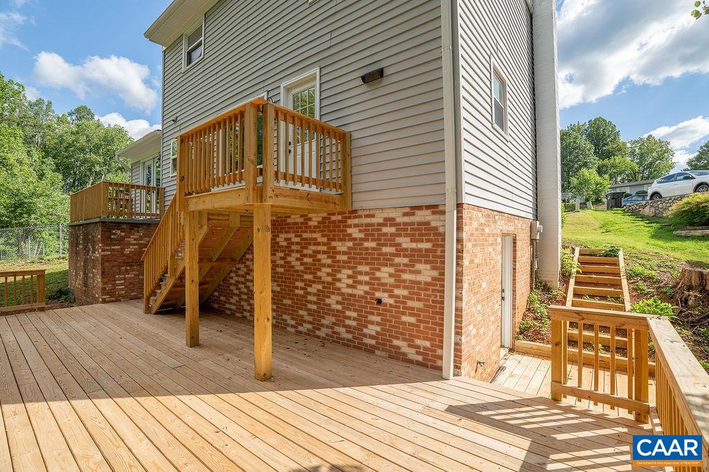 102 DORSET CT
