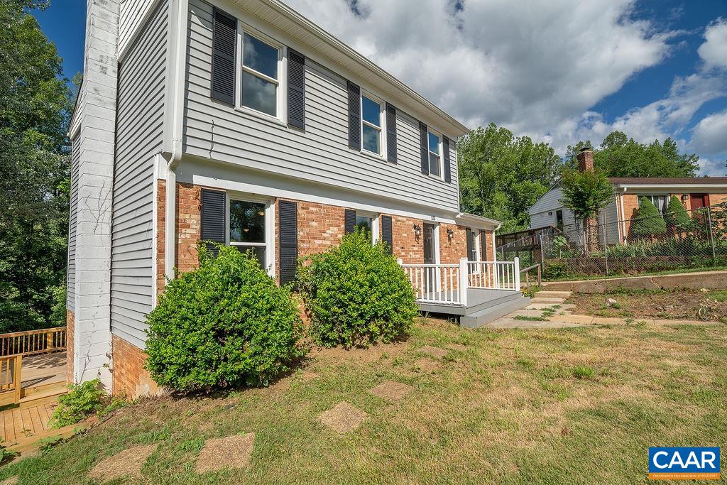 102 DORSET CT
