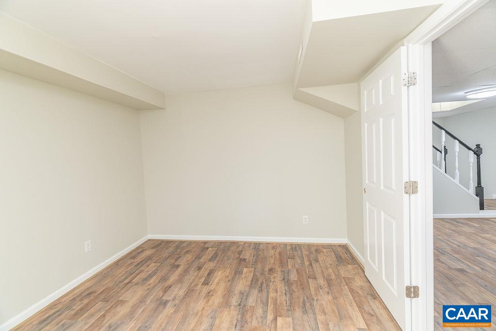 102 DORSET CT
