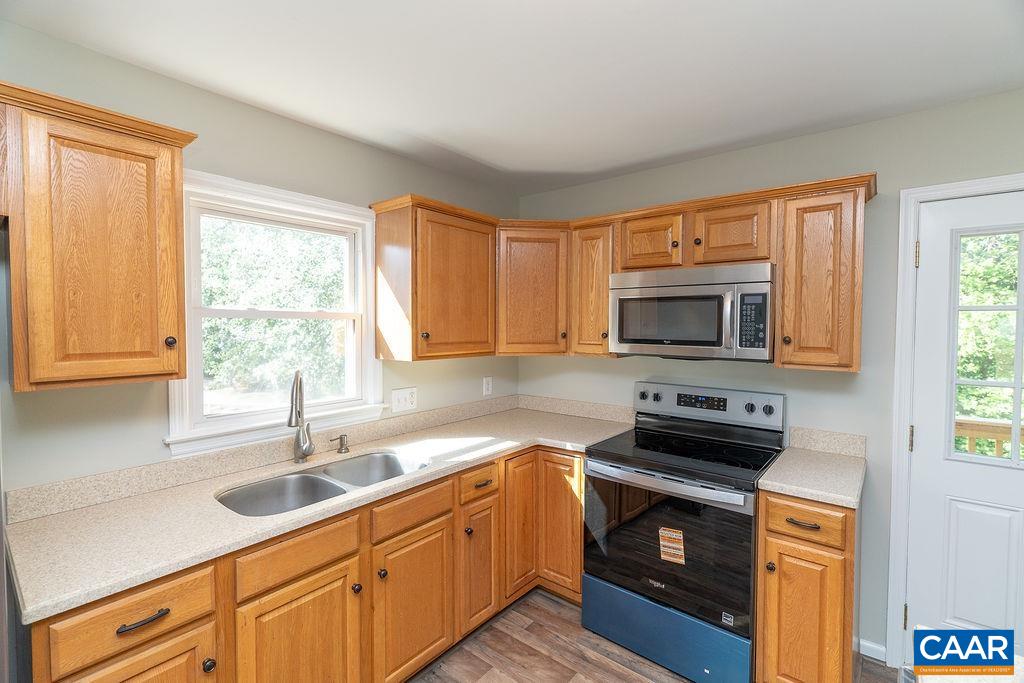 102 DORSET CT