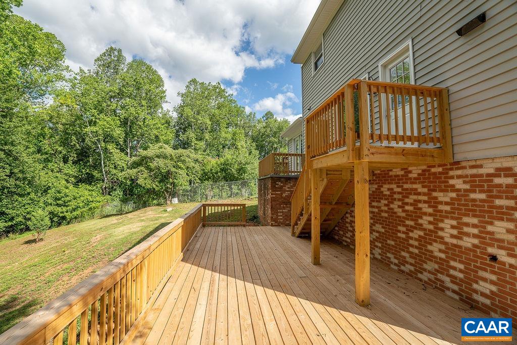 102 DORSET CT