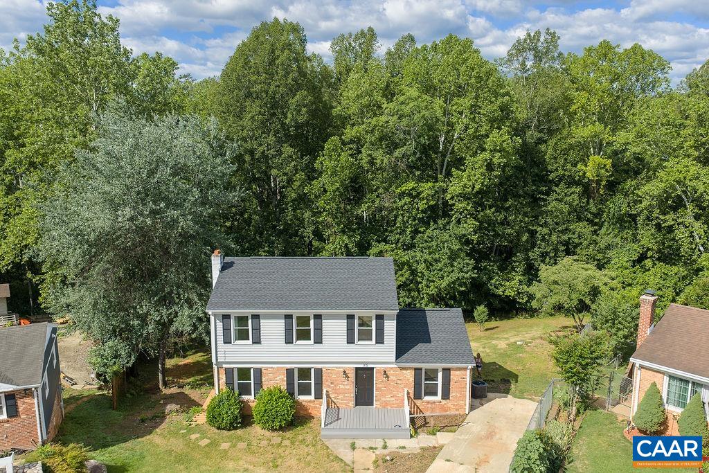 102 DORSET CT
