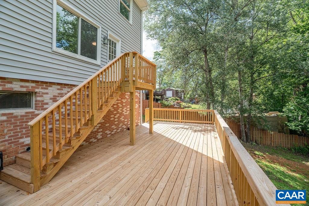 102 DORSET CT