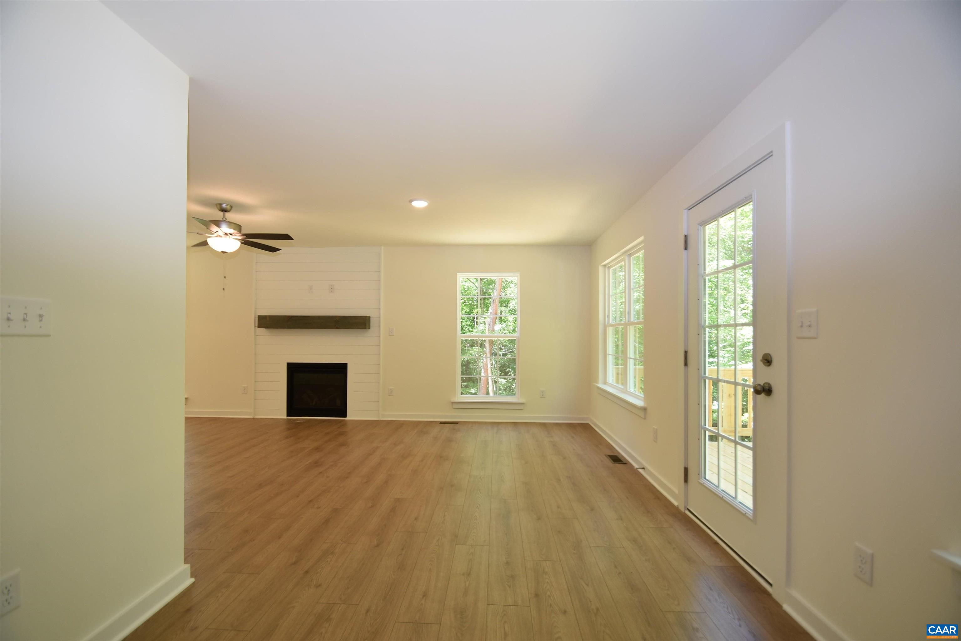 459 LAKE RD Unit: HL12B