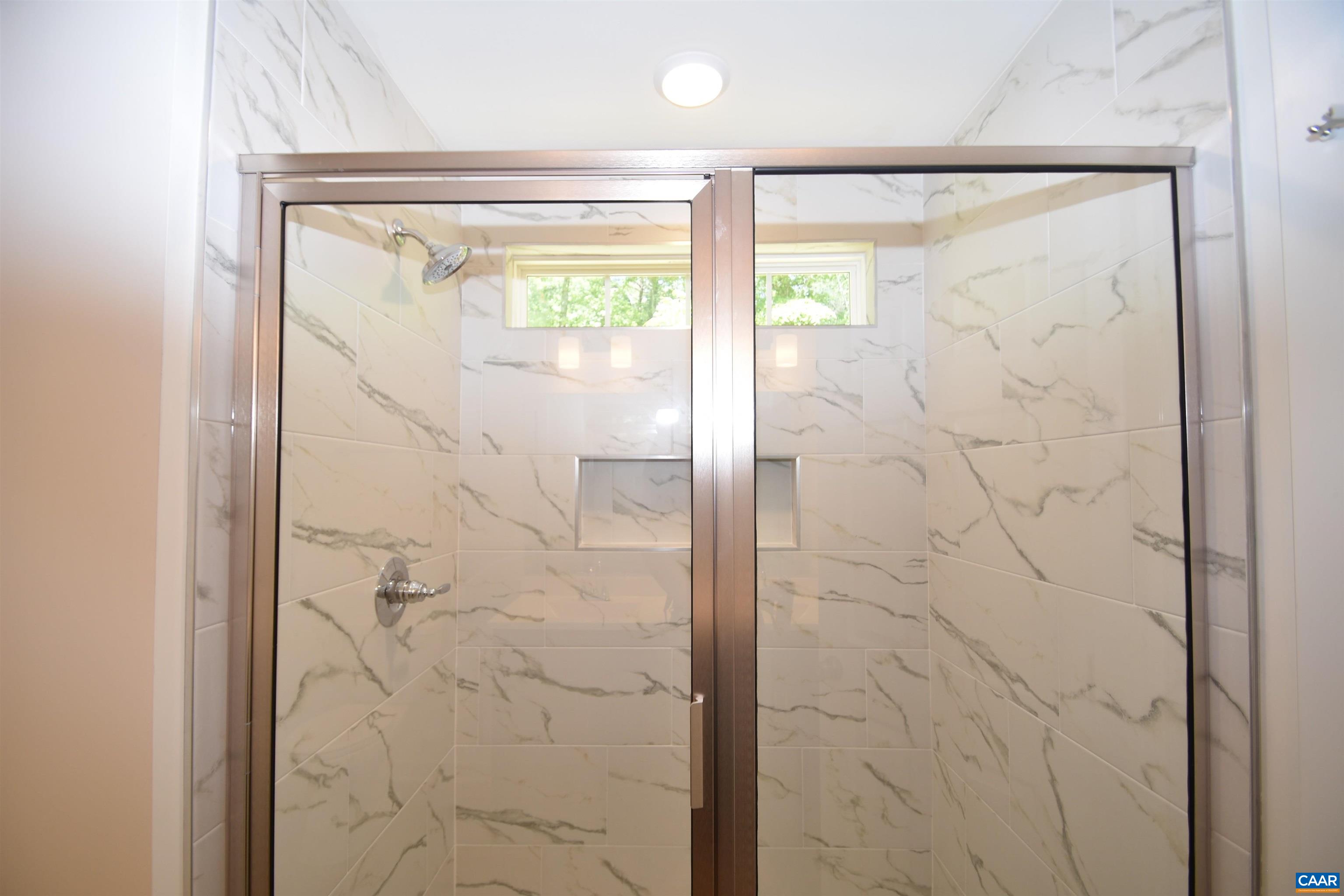459 LAKE RD Unit: HL12B