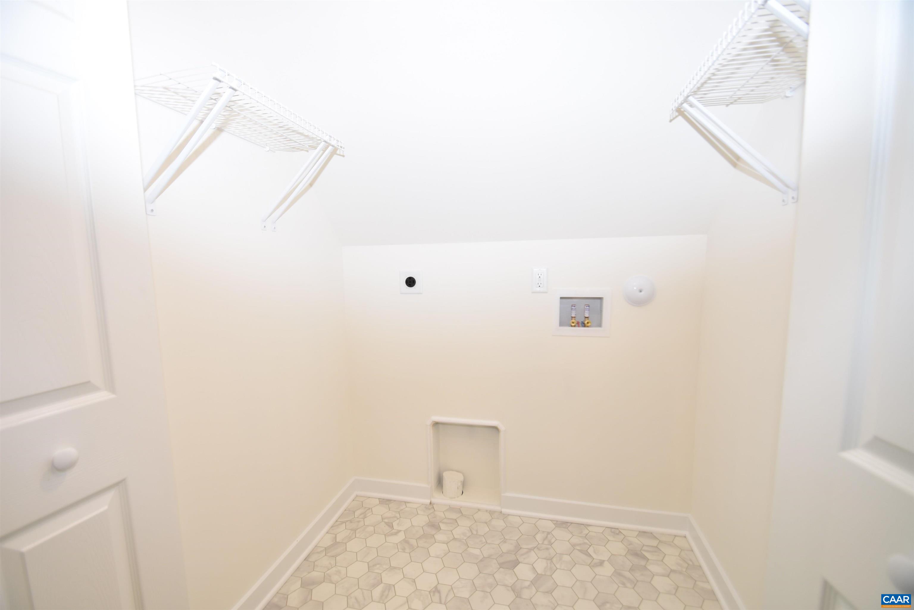 459 LAKE RD Unit: HL12B